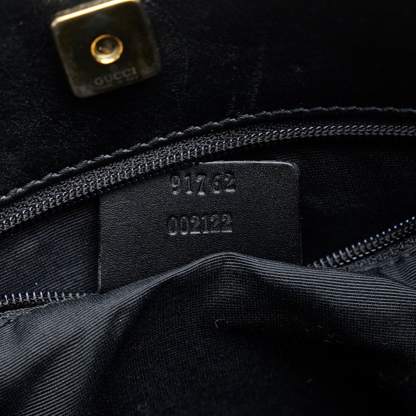Gucci GG Canvas Crossbody Bag (SHG-fAj1LL)