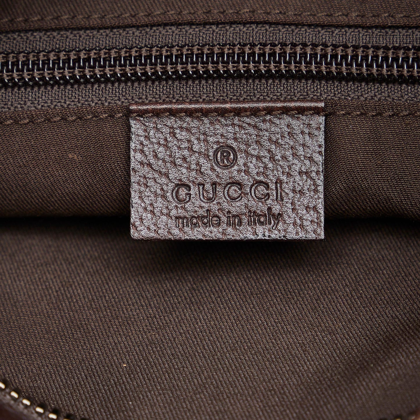 Gucci GG Canvas Crossbody Bag (SHG-AAZBQc)