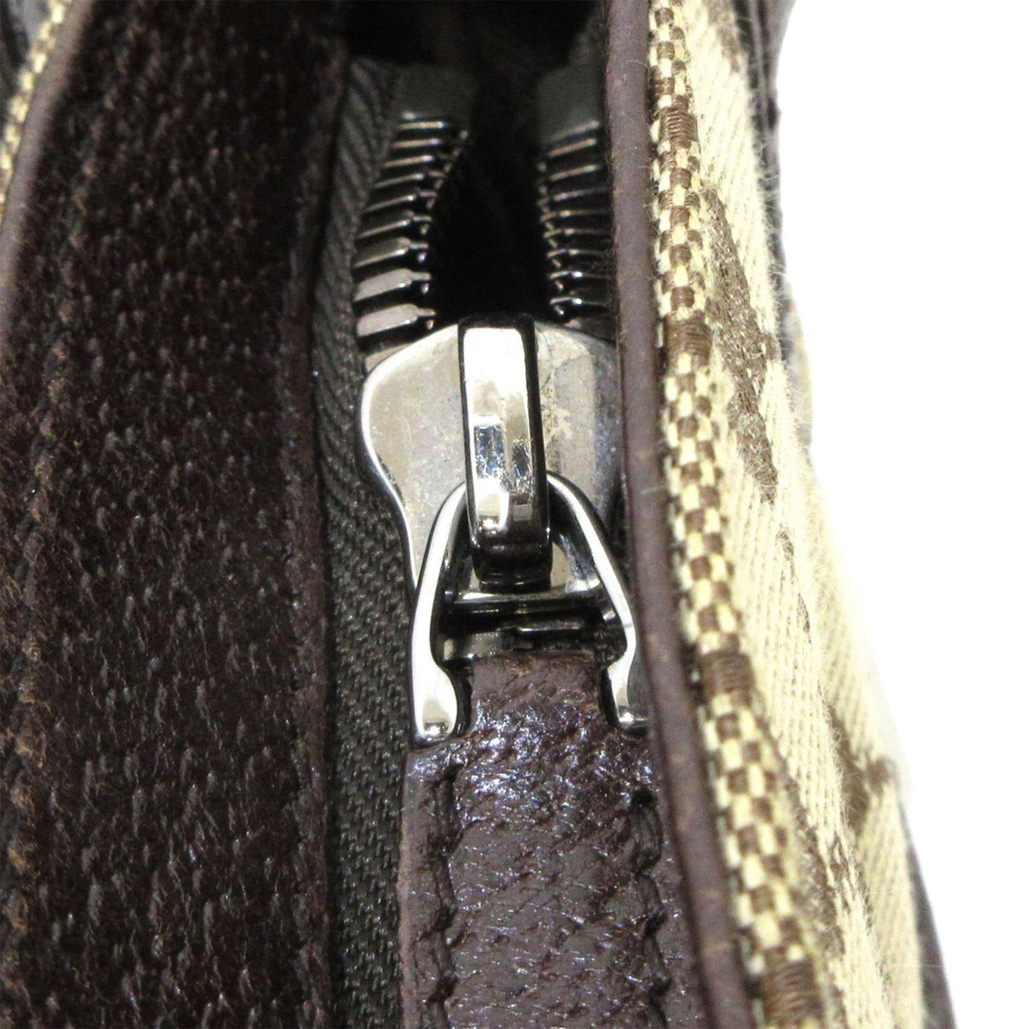 Gucci GG Canvas Crossbody Bag (SHG-x23w1X)