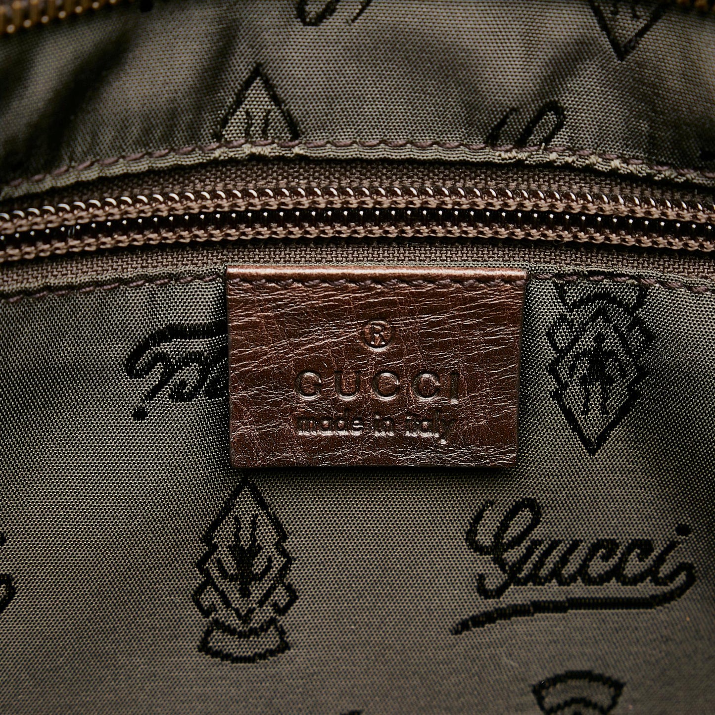 Gucci GG Canvas Crossbody (SHG-UOb4Kr)