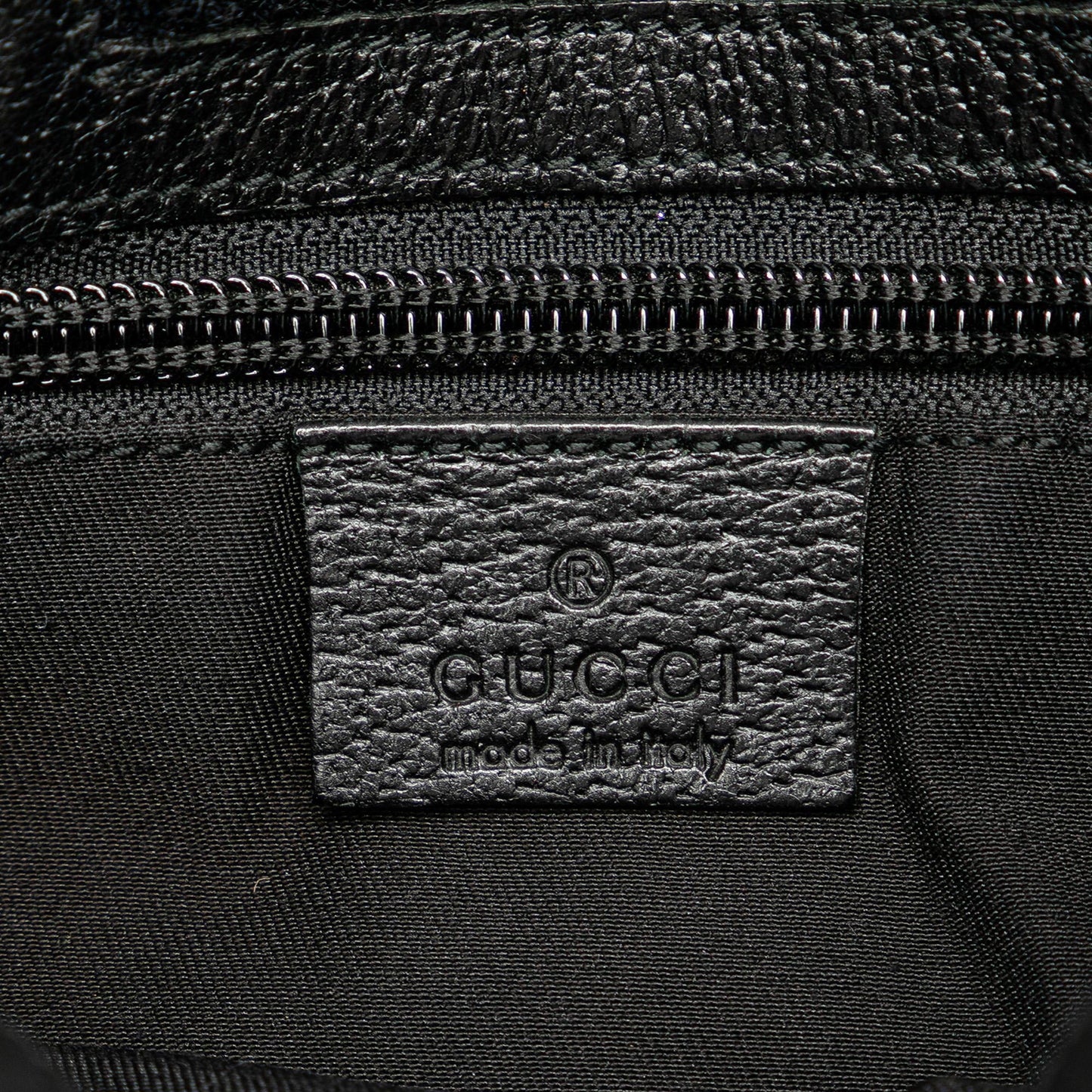 Gucci GG Canvas Crossbody (SHG-o9jQ03)