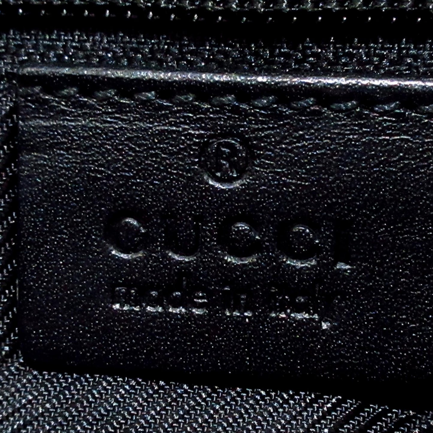 Gucci GG Canvas Crossbody (SHG-iTMgk7)