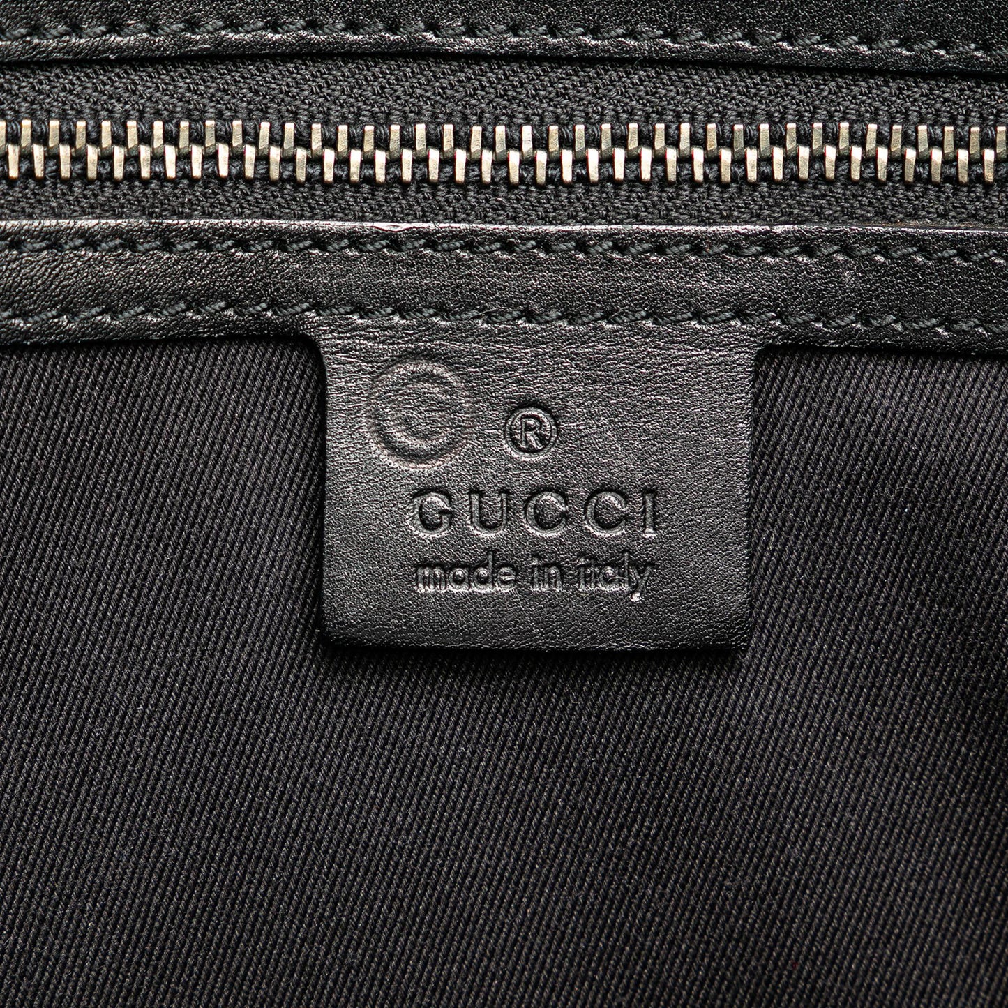 Gucci GG Canvas Crossbody (SHG-1BclAX)