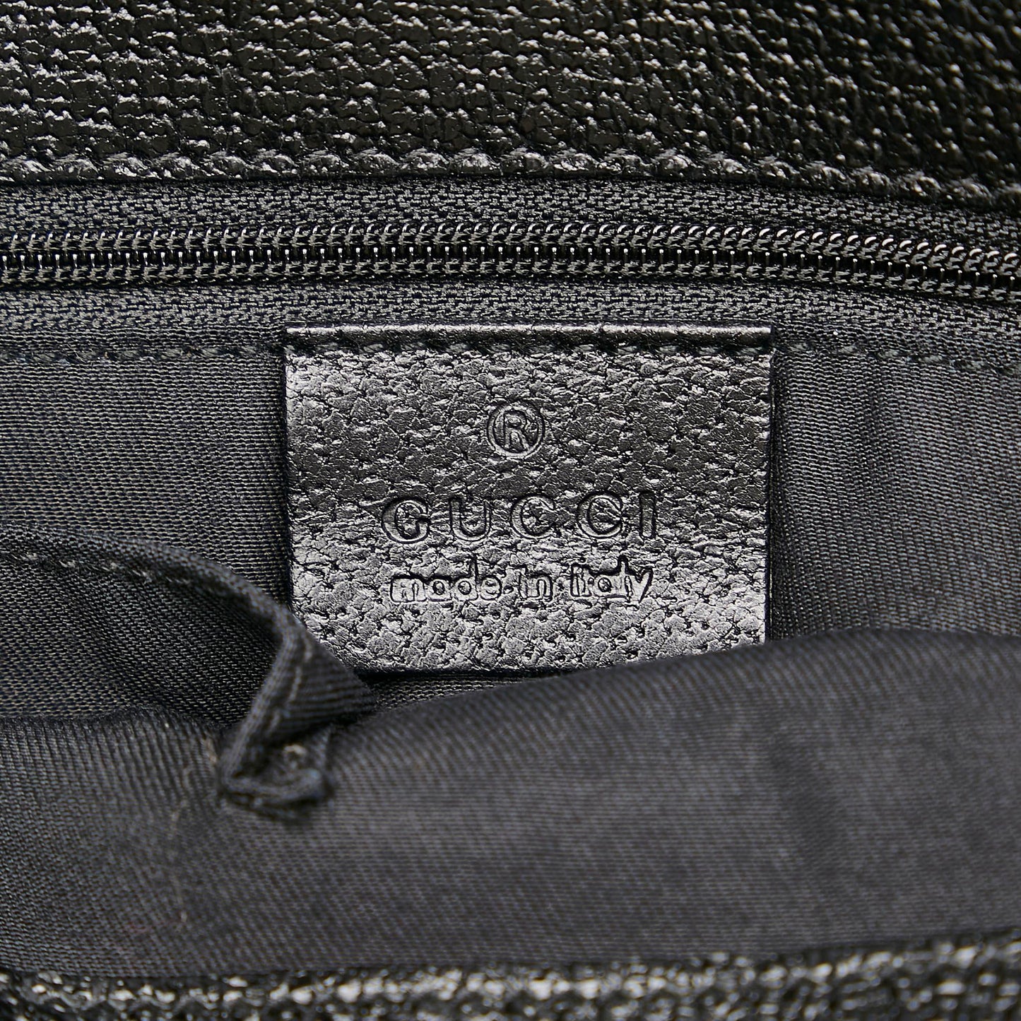 Gucci GG Canvas Eclipse Shoulder Bag (SHG-28440)