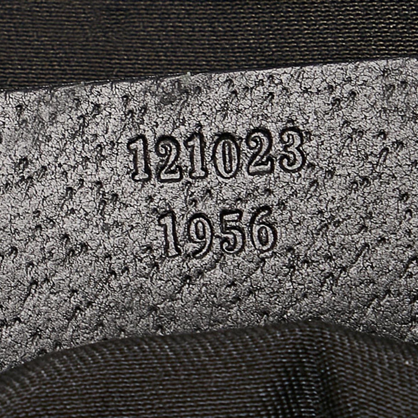 Gucci GG Canvas Eclipse Shoulder Bag (SHG-31044)