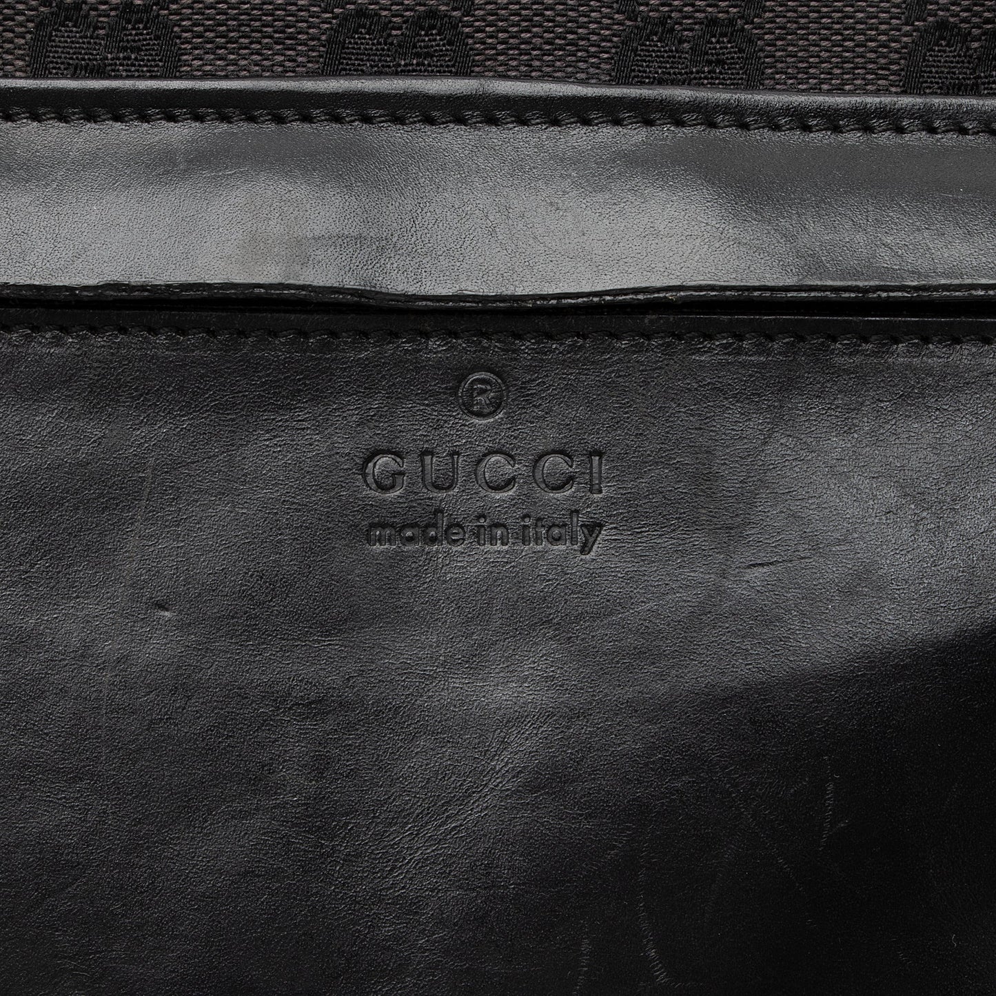 Gucci GG Canvas Front Pocket E/W Shopping Tote (SHF-23636)