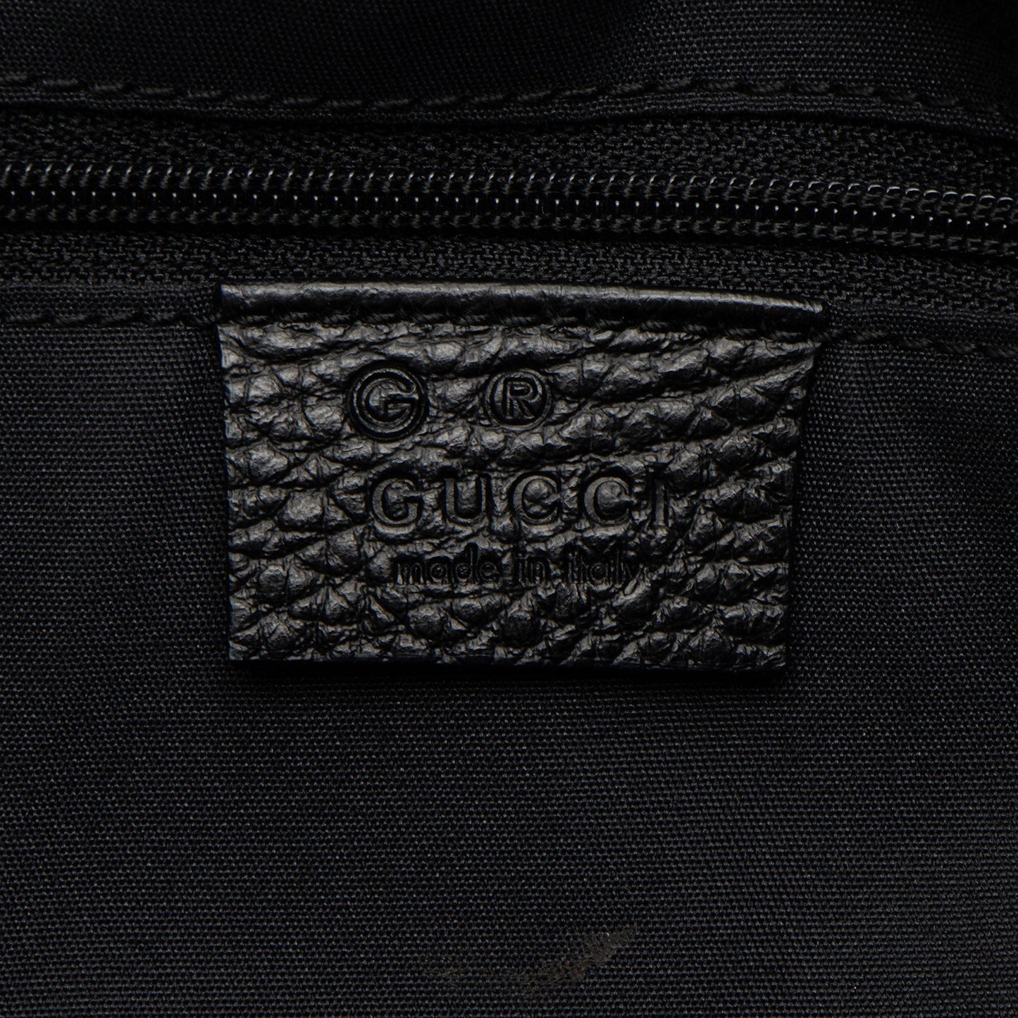 Gucci GG Canvas Full Moon Tote (SHF-J0EB6y)
