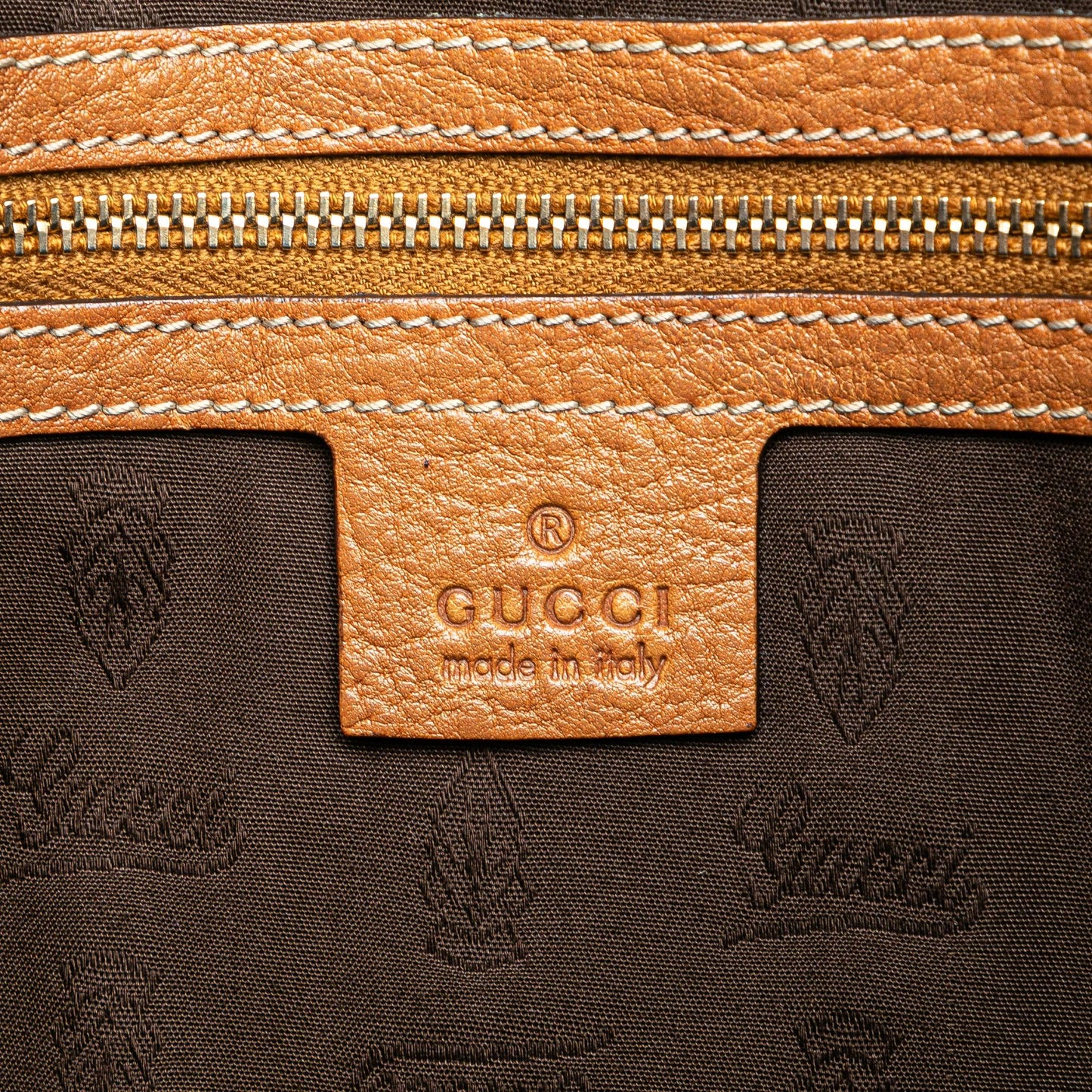 Gucci GG Canvas GG Charm Tote (SHG-s2pq0g)