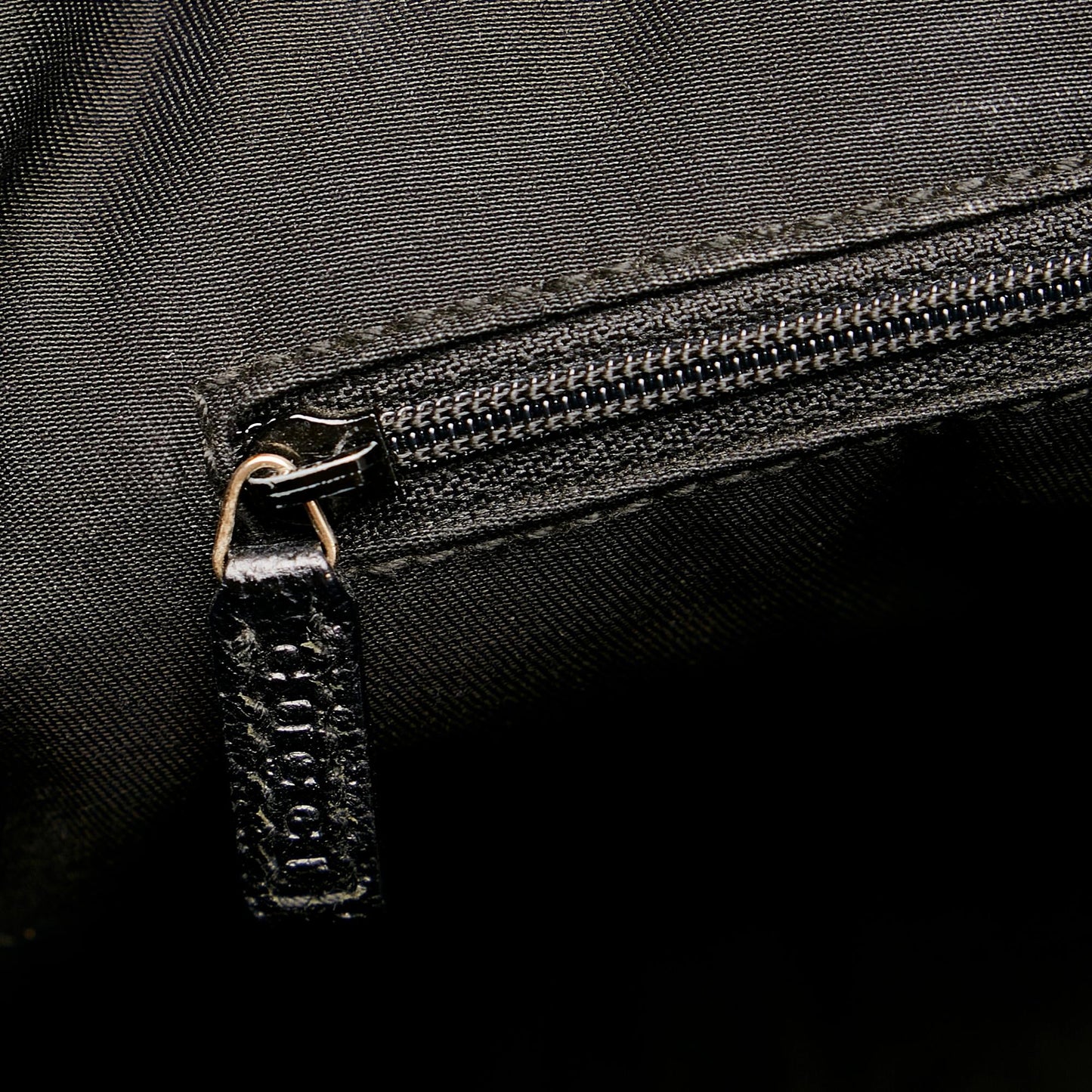 Gucci GG Canvas Handbag (SHG-30962)