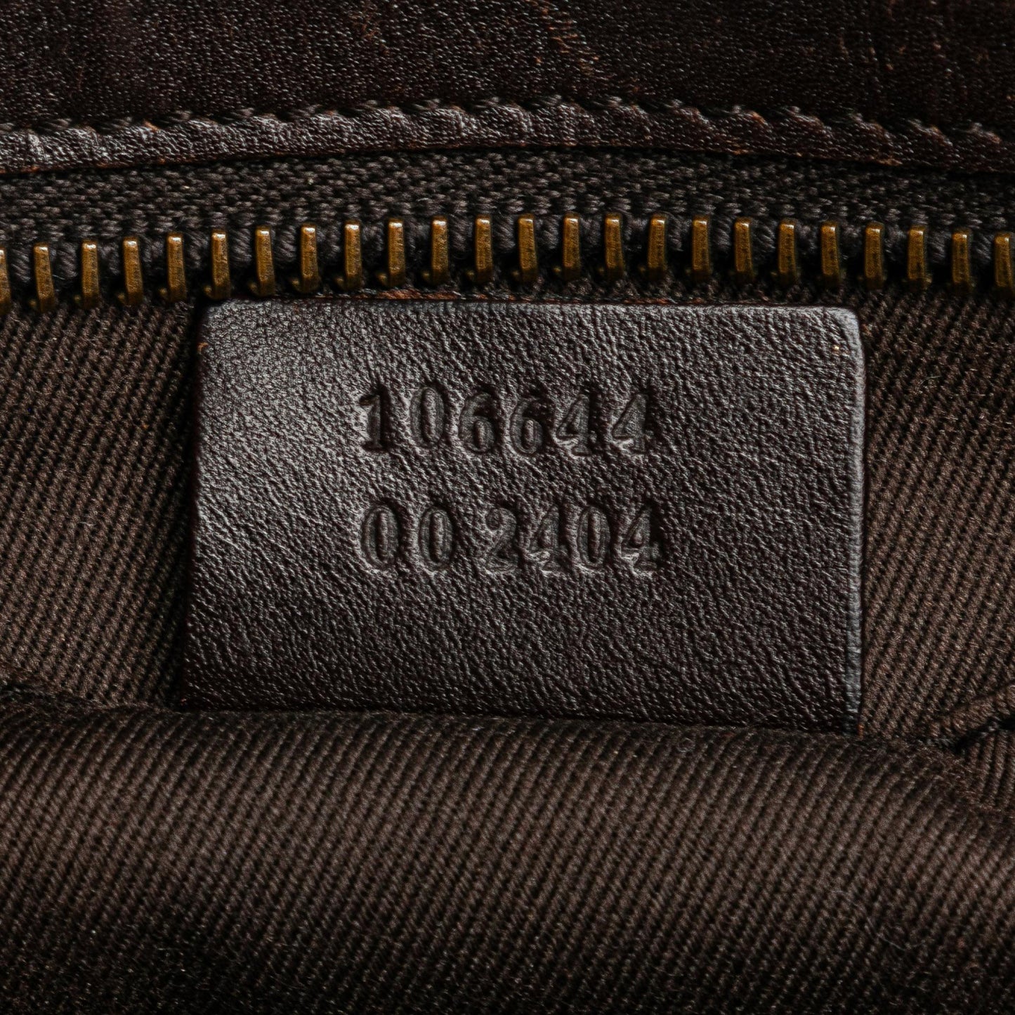 Gucci GG Canvas Handbag (SHG-B182kW)