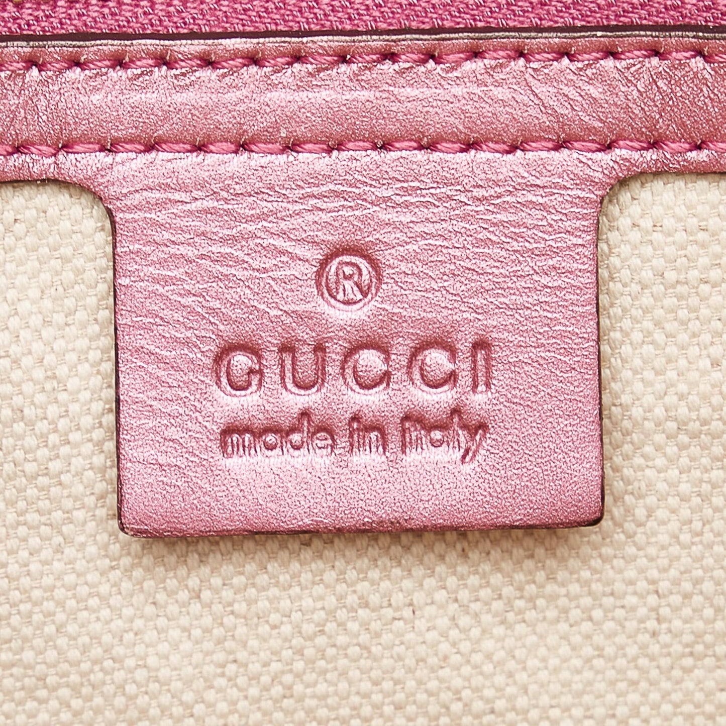 Gucci GG Canvas Heart Bit Satchel (SHG-32482)