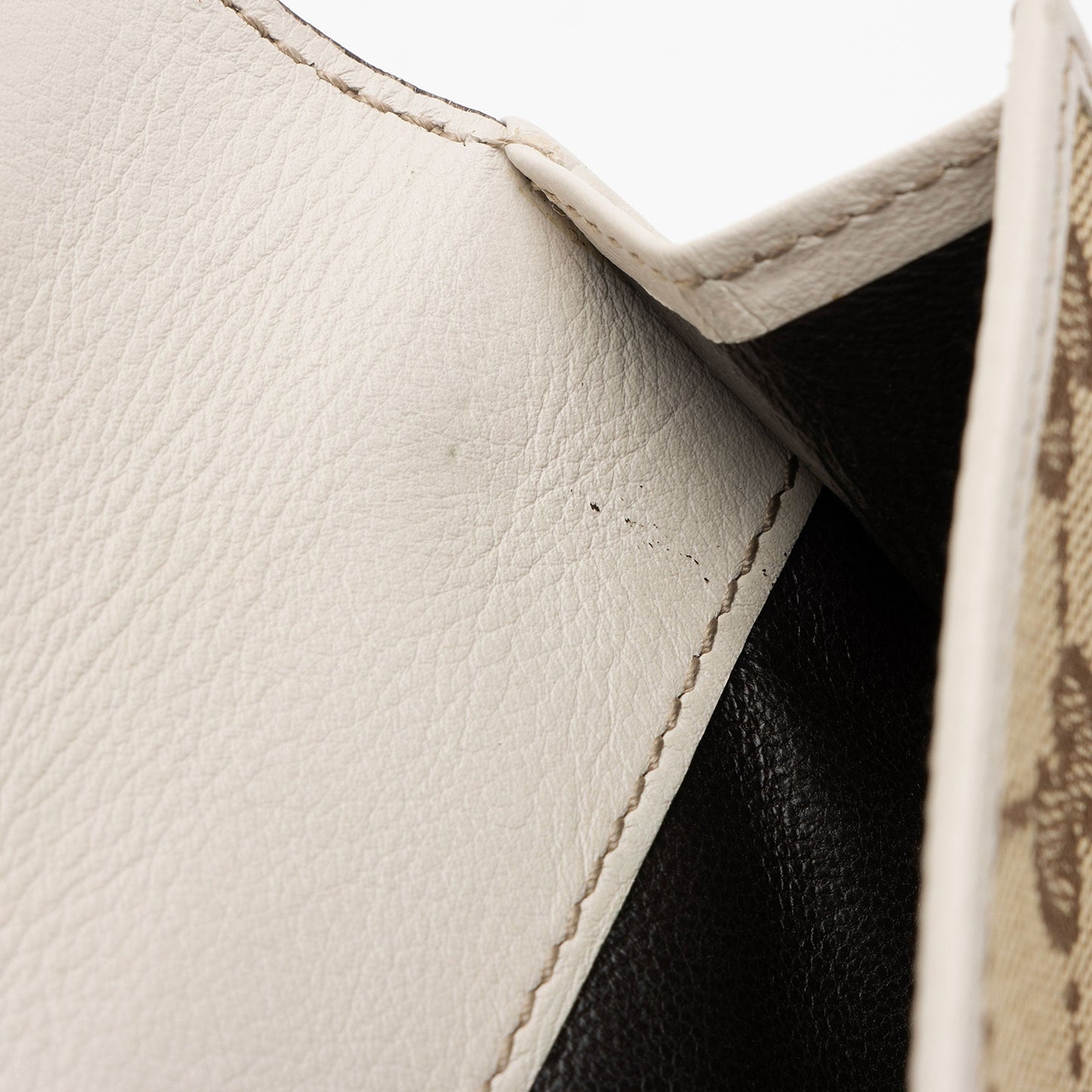 Gucci GG Canvas Heart Script Continental Wallet (SHF-6kTDdx)