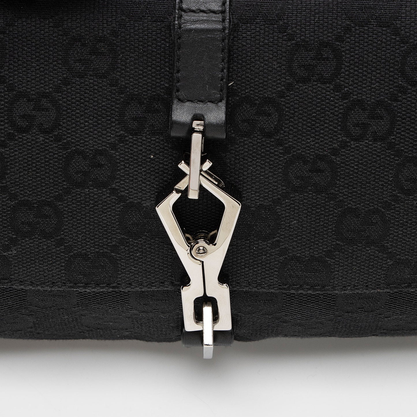 Gucci GG Canvas Jackie Small Shoulder Bag (SHF-e6LKFX)