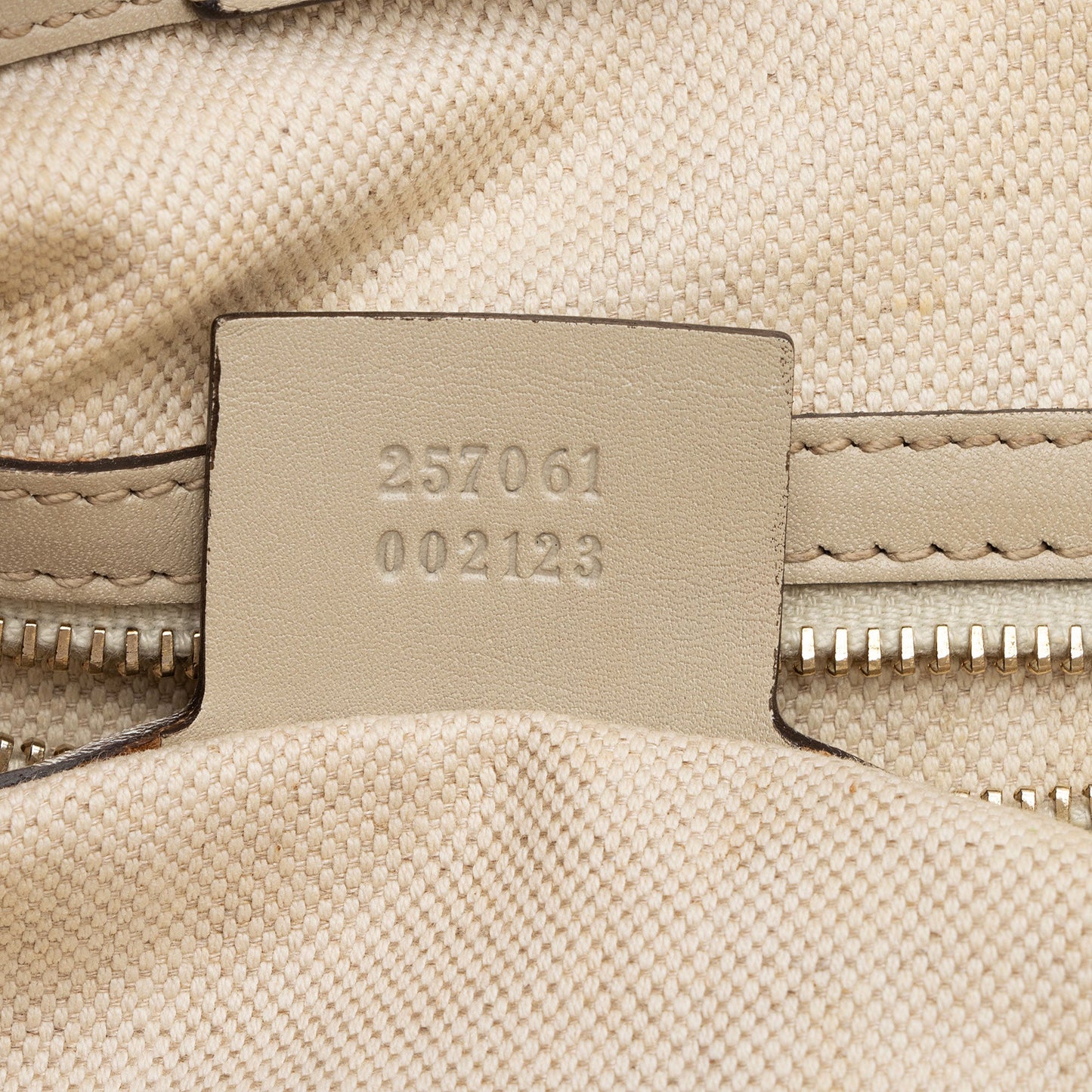 Gucci GG Canvas Mayfair Medium Tote (SHF-SoVfXo)