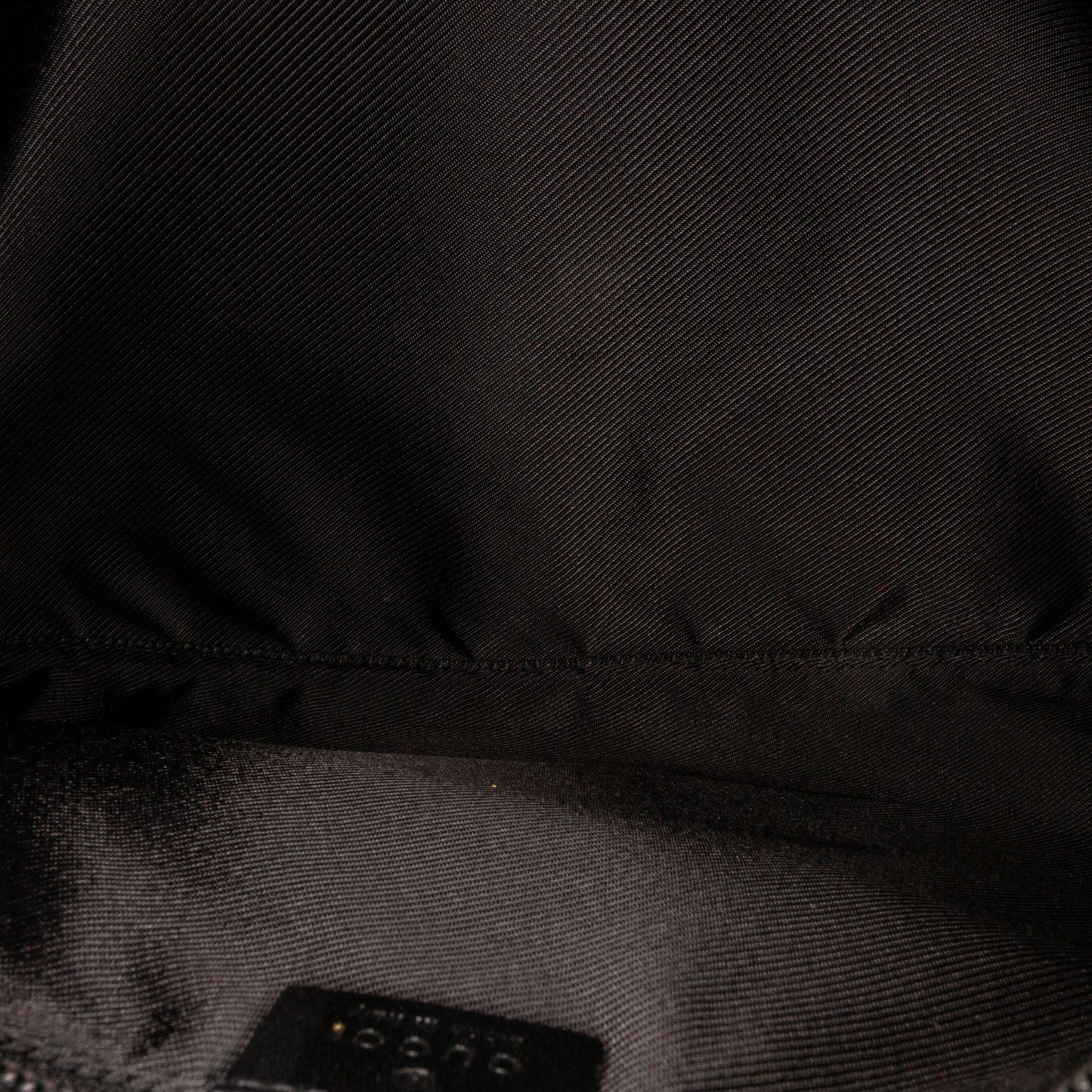 Gucci GG Canvas Messenger Bag (SHG-32770)