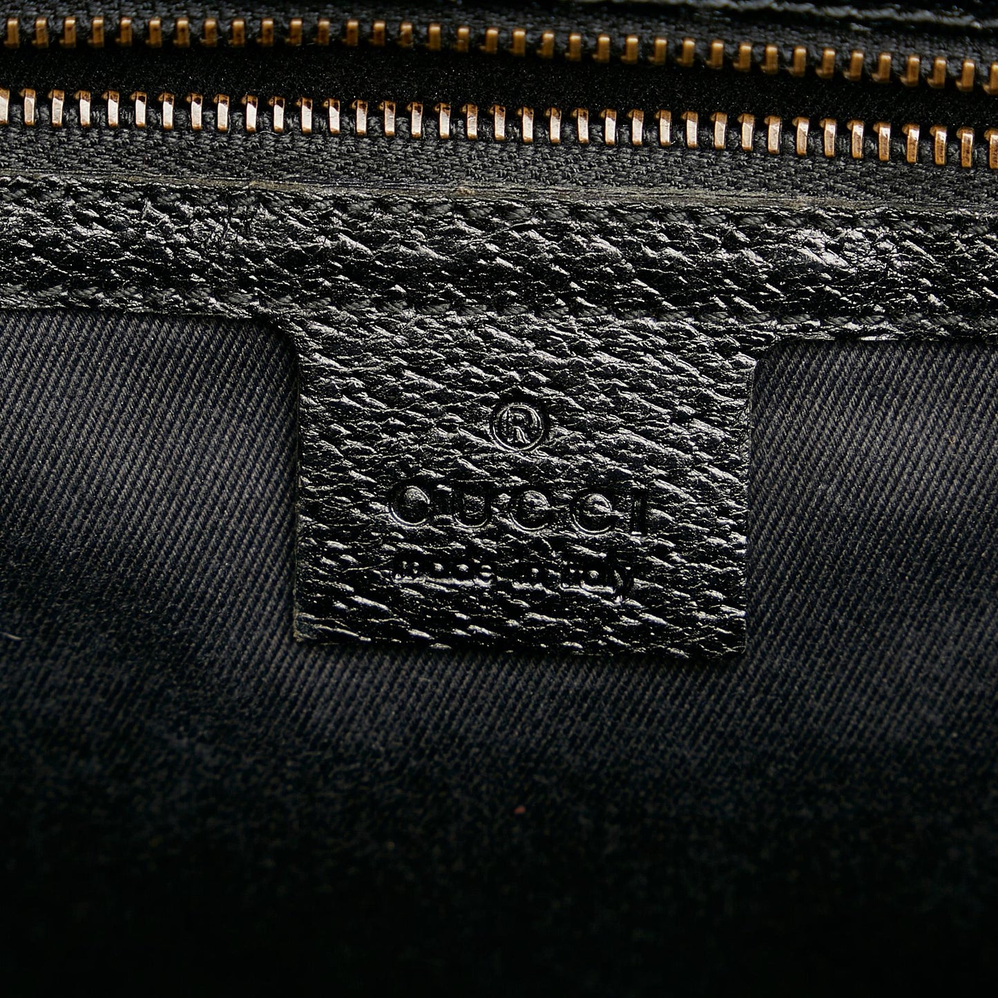 Gucci GG Canvas Nailhead Handbag (SHG-23804)