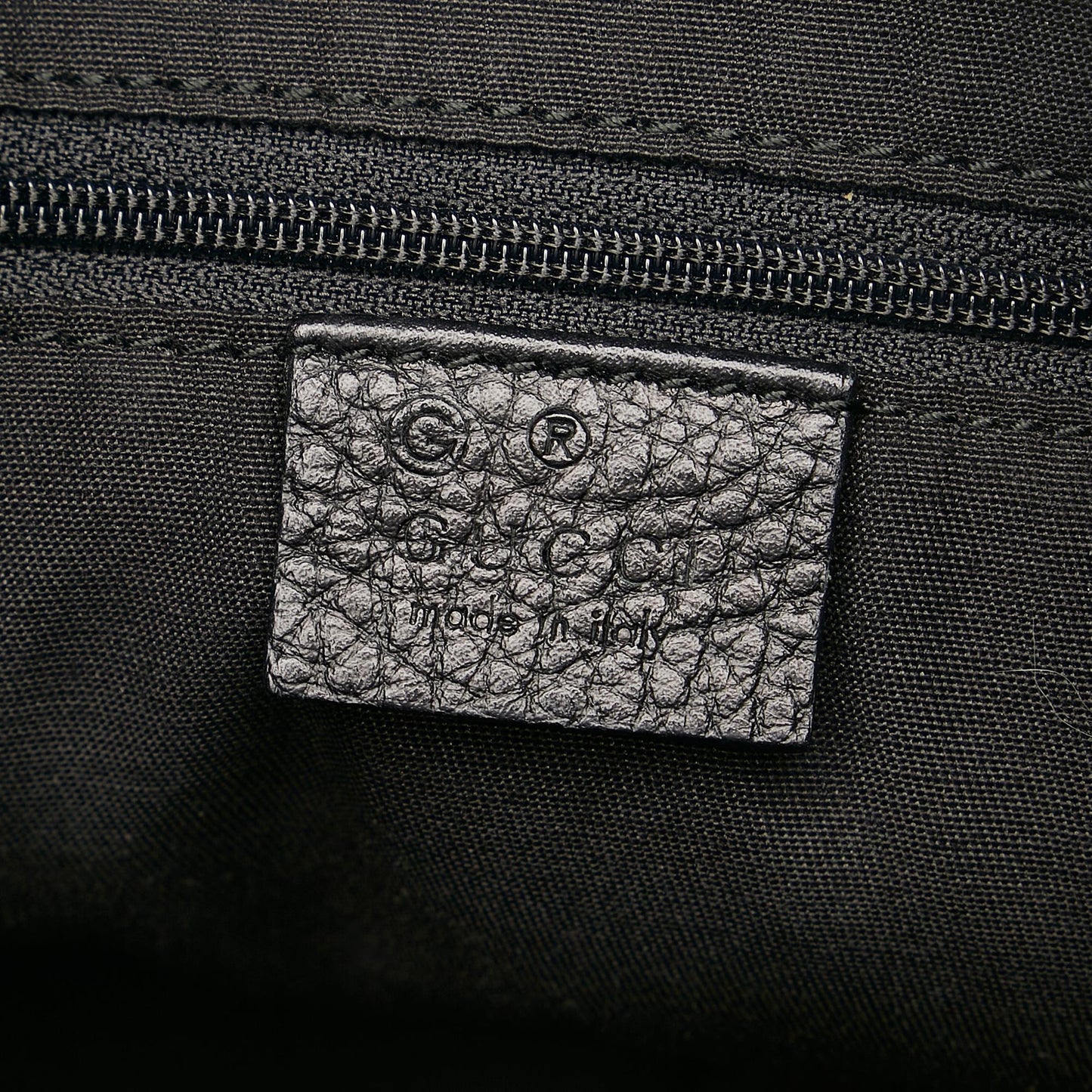 Gucci GG Canvas Pelham Shoulder Bag (SHG-34619)