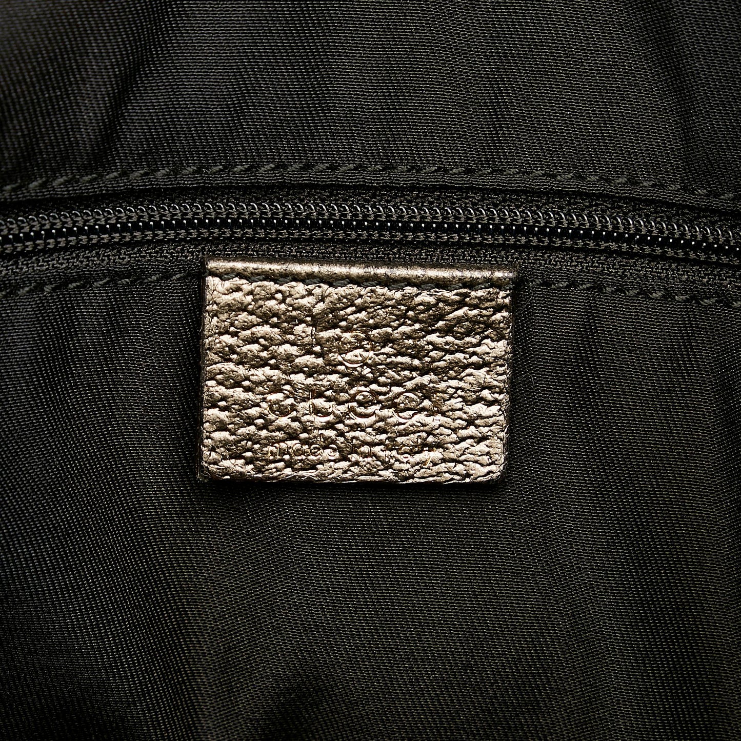 Gucci GG Canvas Pelham Shoulder Bag (SHG-34744)