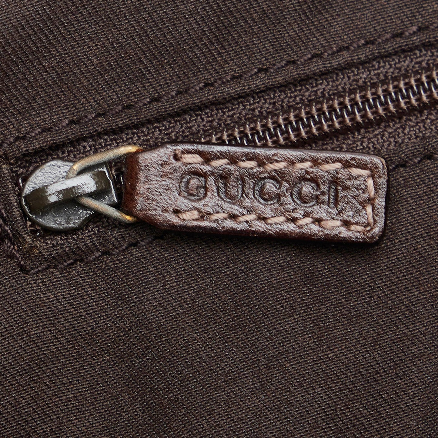 Gucci GG Canvas Pelham Shoulder Bag (SHG-ZEcu1Y)
