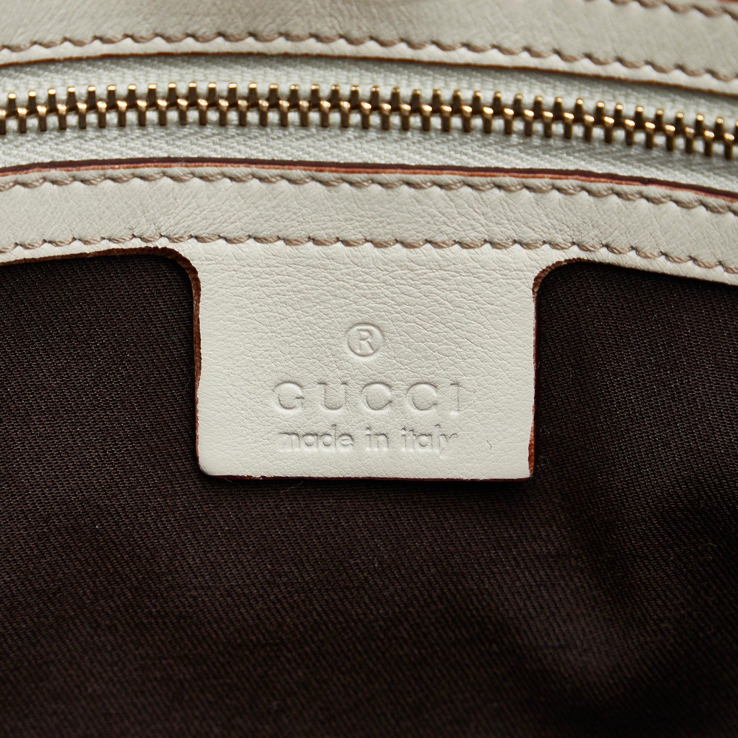 Gucci GG Canvas Punch Shoulder Bag (SHG-1mCEKQ)