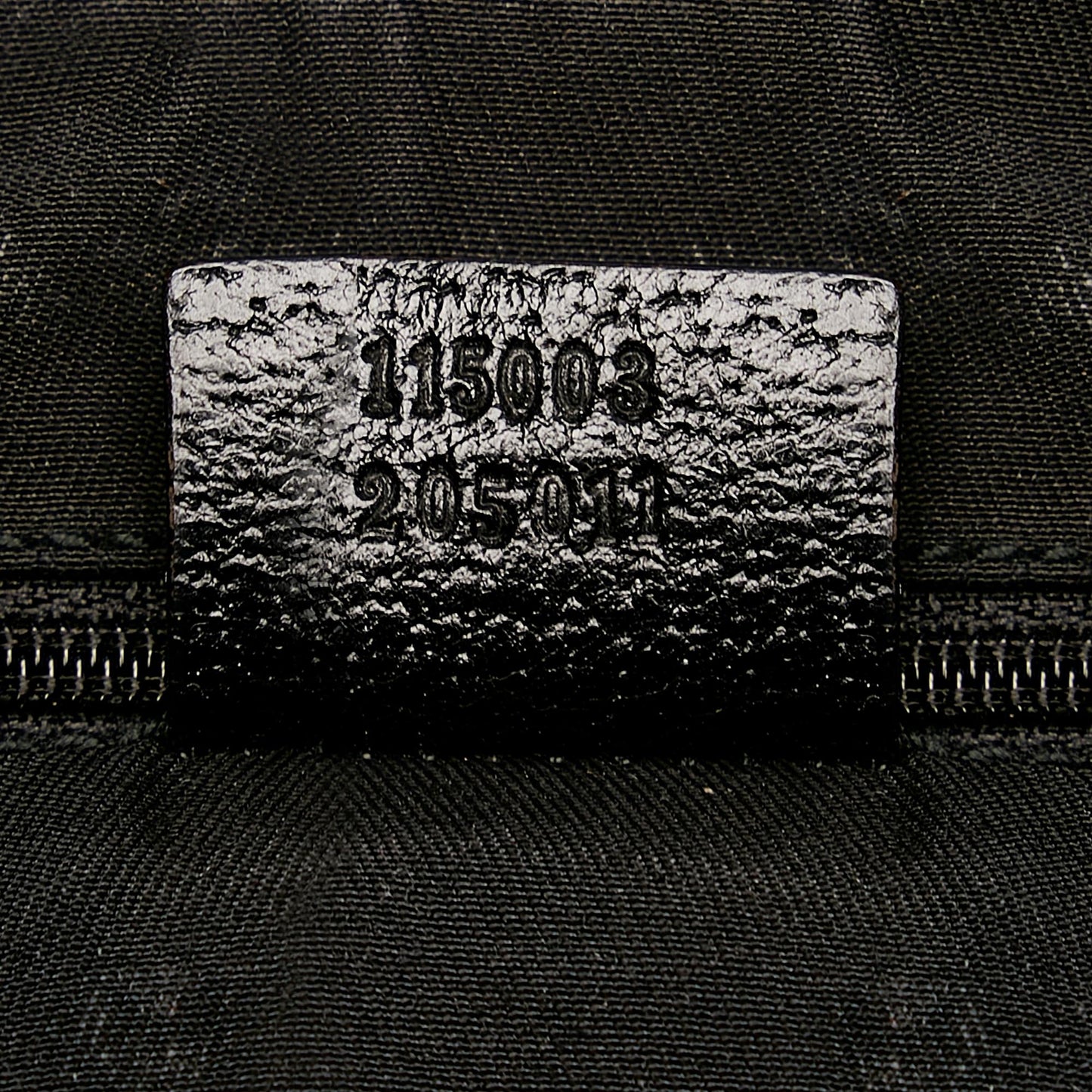 Gucci GG Canvas Shoulder Bag (SHG-29015)