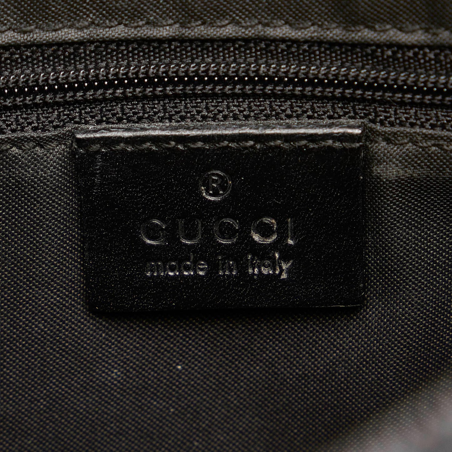 Gucci GG Canvas Shoulder Bag (SHG-29183)