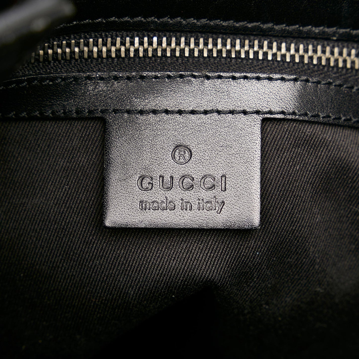 Gucci GG Canvas Shoulder Bag (SHG-29965)