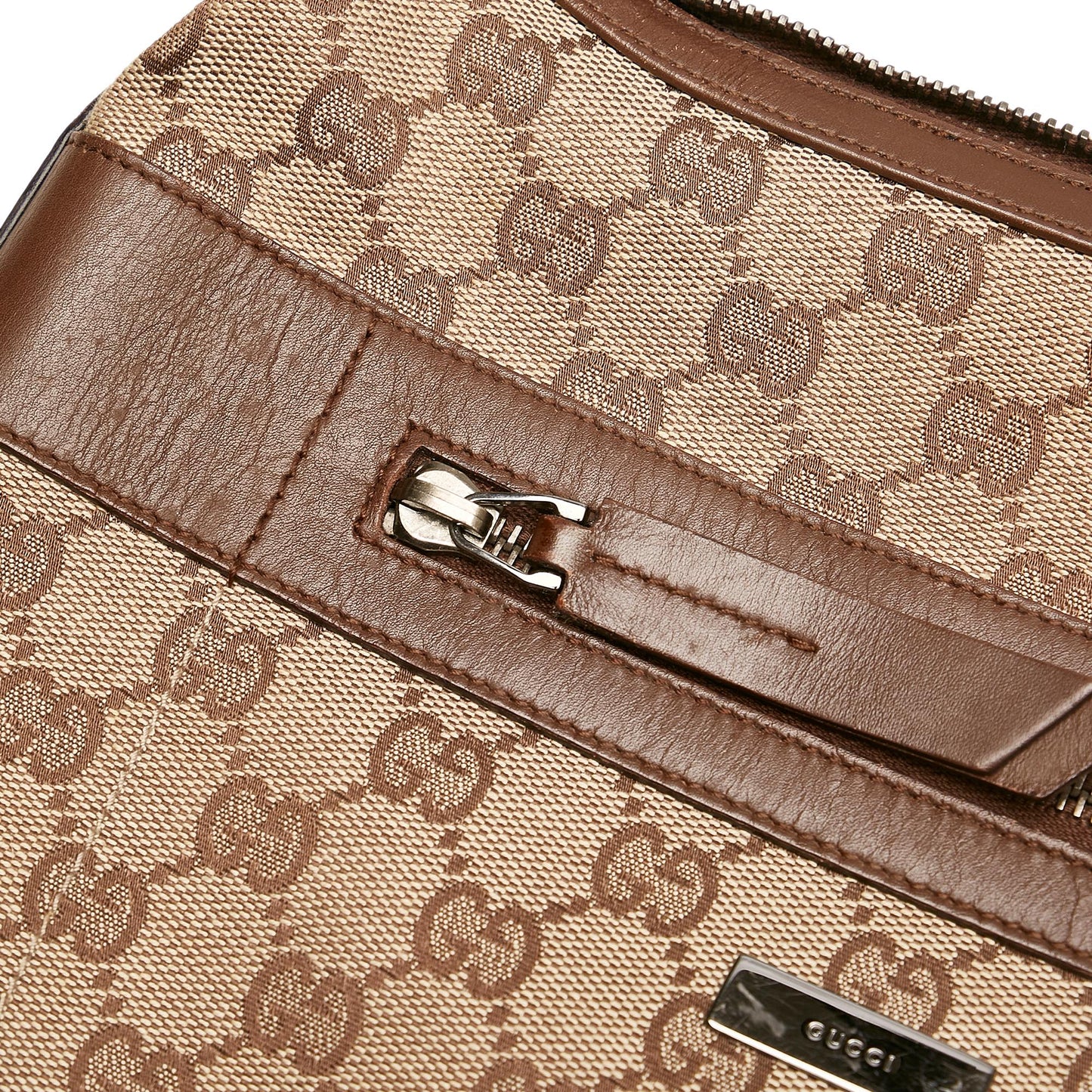 Gucci GG Canvas Shoulder Bag (SHG-31013)