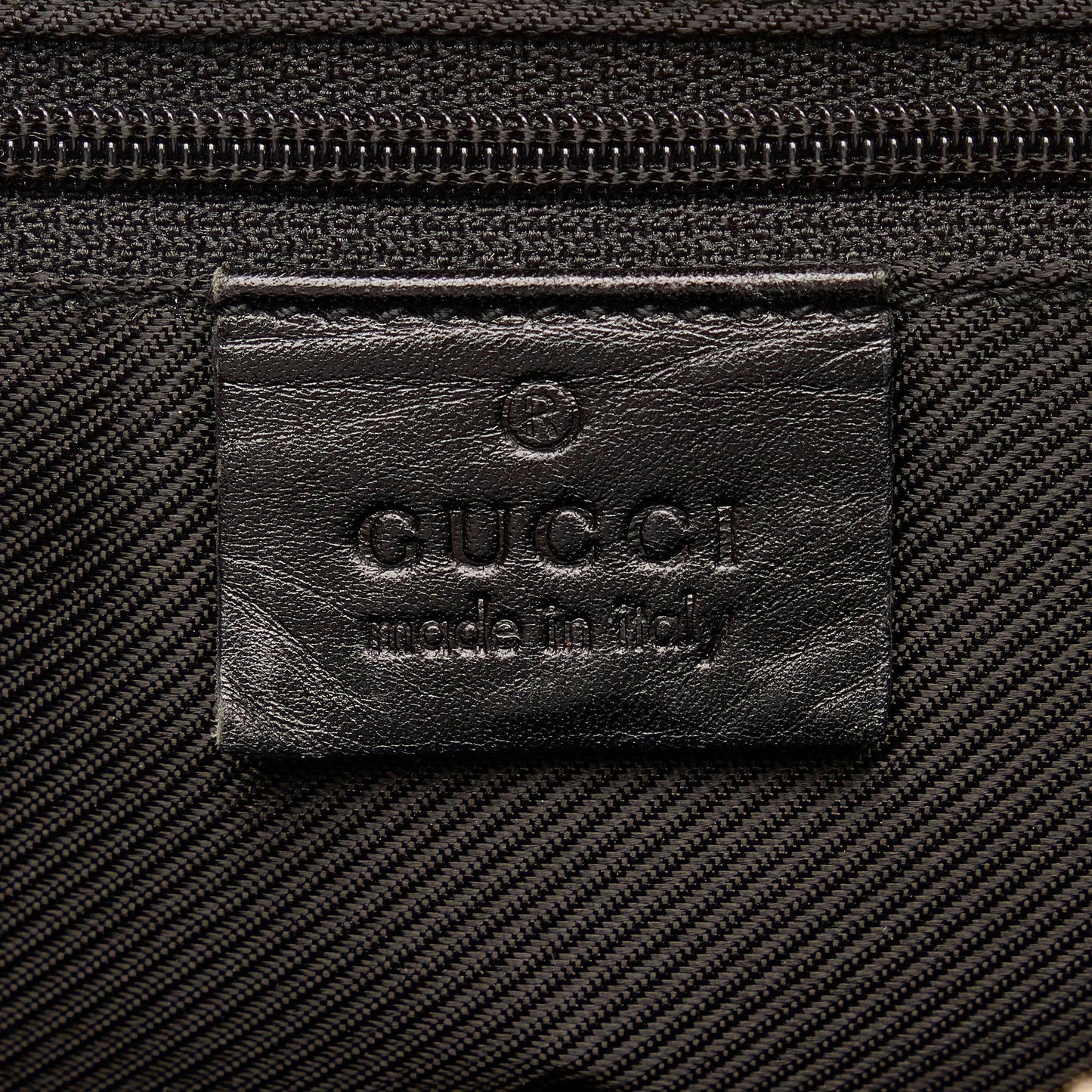 Gucci GG Canvas Shoulder Bag (SHG-33181)