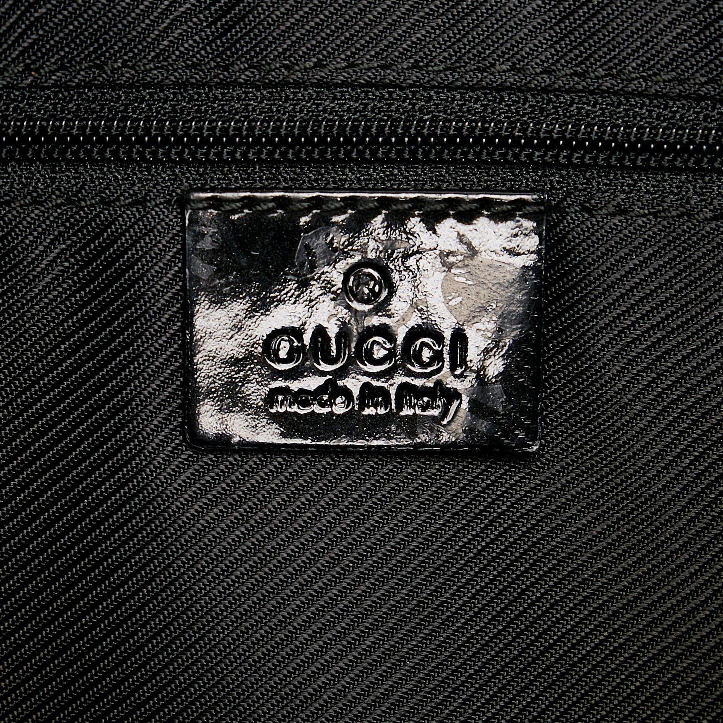 Gucci GG Canvas Shoulder Bag (SHG-34874)