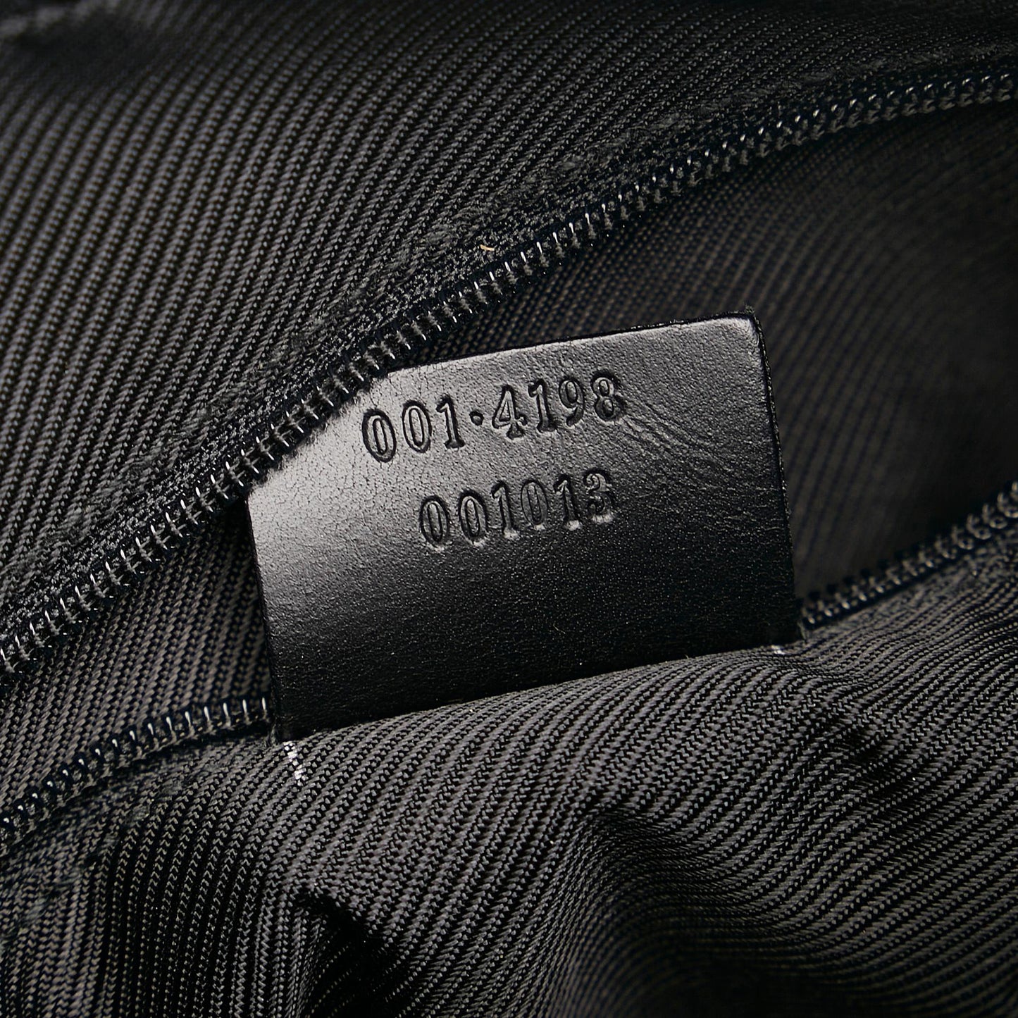 Gucci GG Canvas Shoulder Bag (SHG-34905)