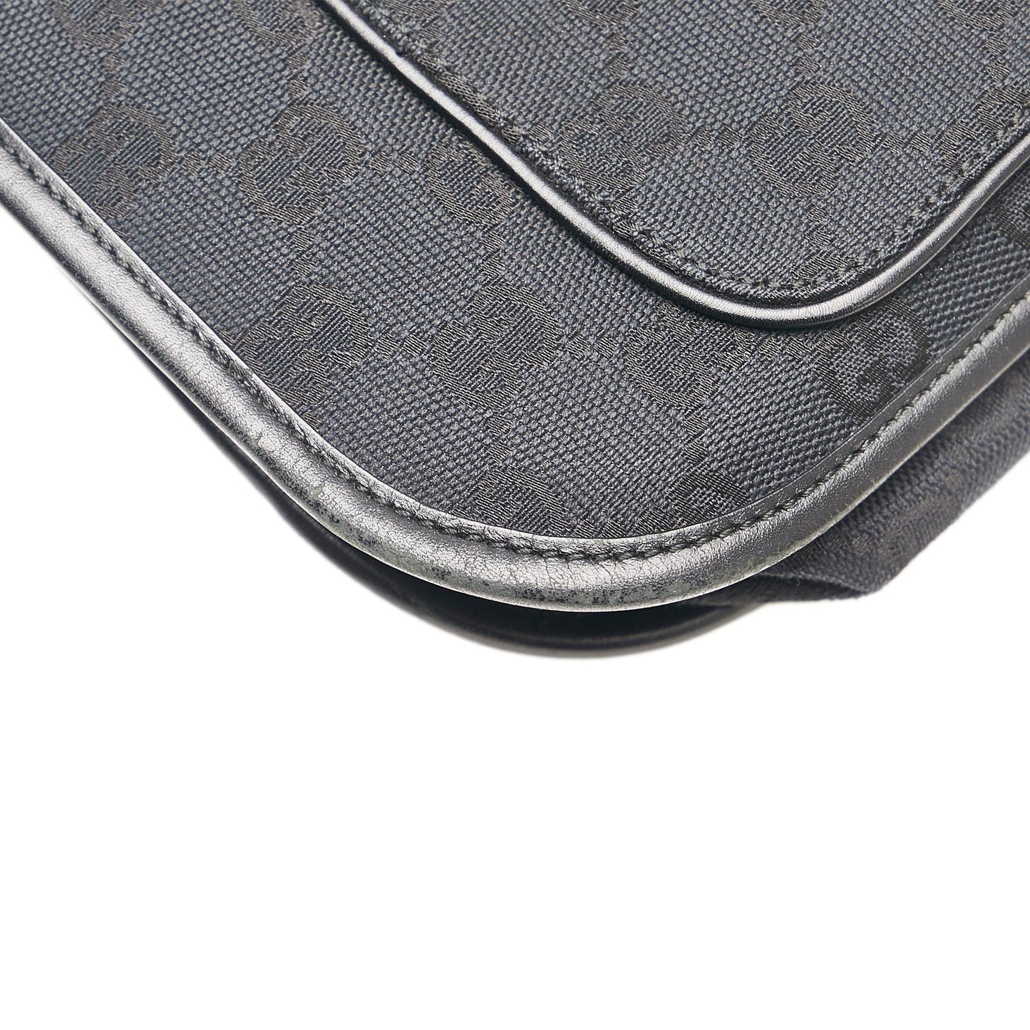 Gucci GG Canvas Shoulder Bag (SHG-34905)