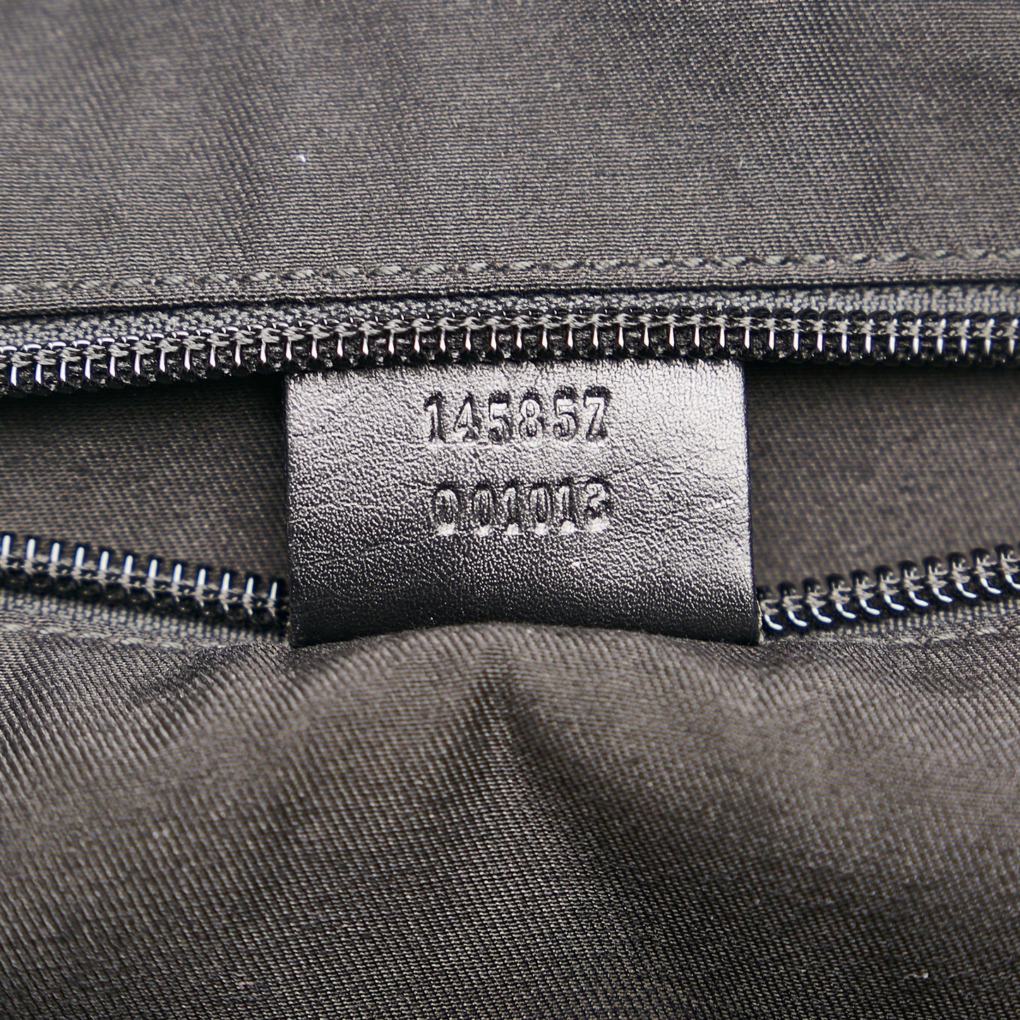 Gucci GG Canvas Shoulder Bag (SHG-35627)