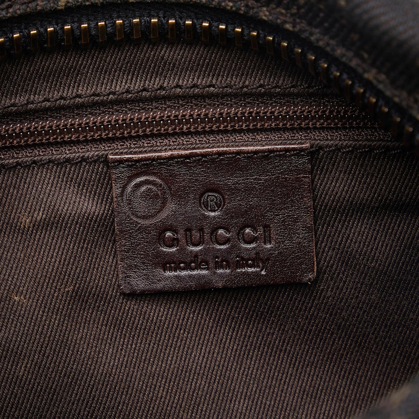 Gucci GG Canvas Shoulder Bag (SHG-XKt1NY)