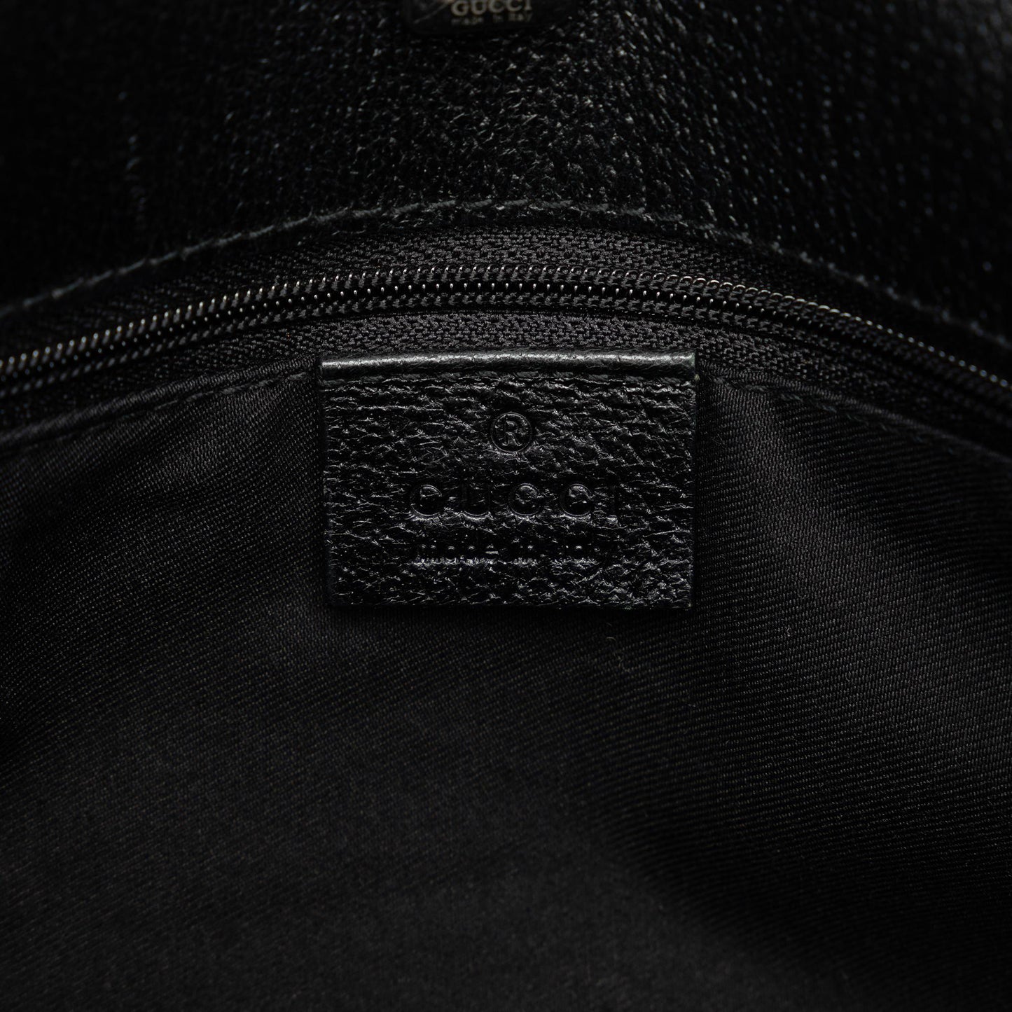 Gucci GG Canvas Shoulder Bag (SHG-H0tGMn)