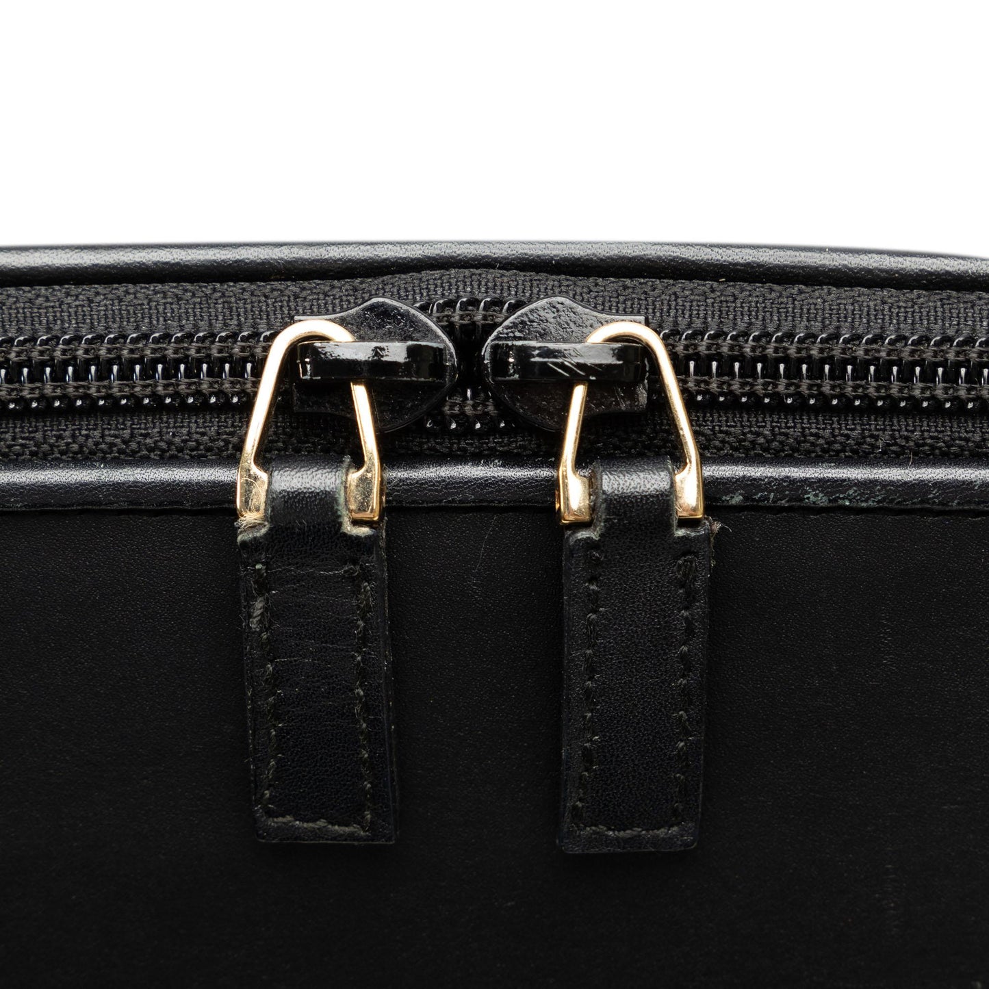 Gucci GG Canvas Shoulder Bag (SHG-MXqSuX)