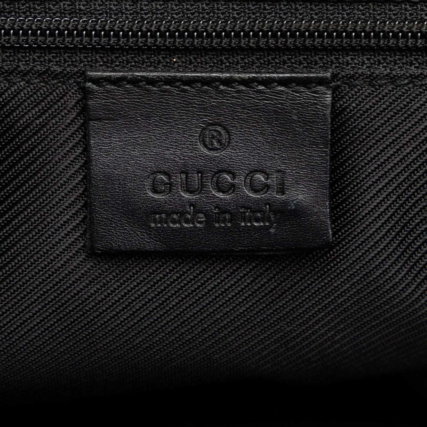 Gucci GG Canvas Shoulder Bag (SHG-MXqSuX)