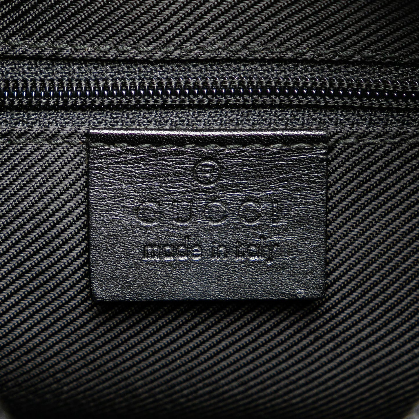 Gucci GG Canvas Shoulder Bag (SHG-PpqADZ)