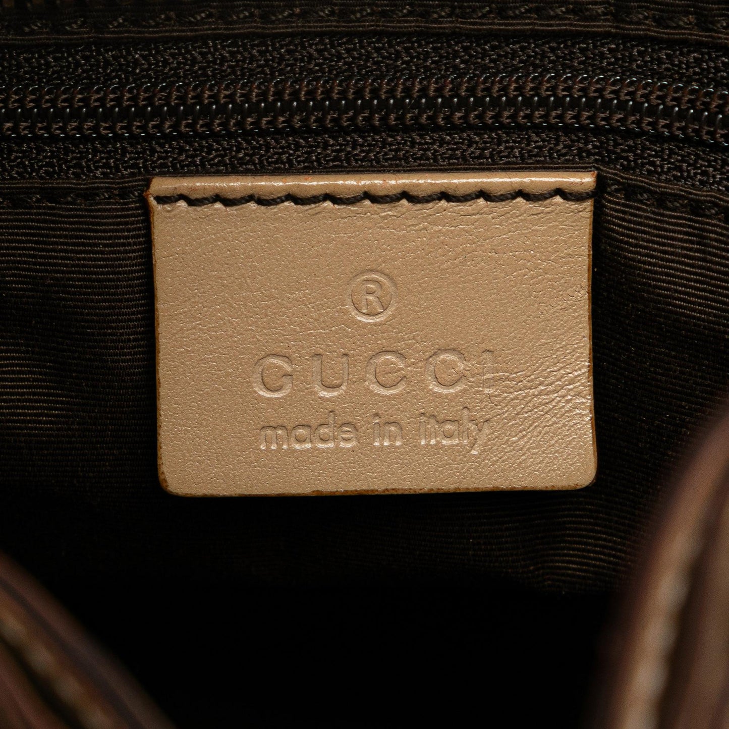 Gucci GG Canvas Shoulder Bag (SHG-jxJZWk)