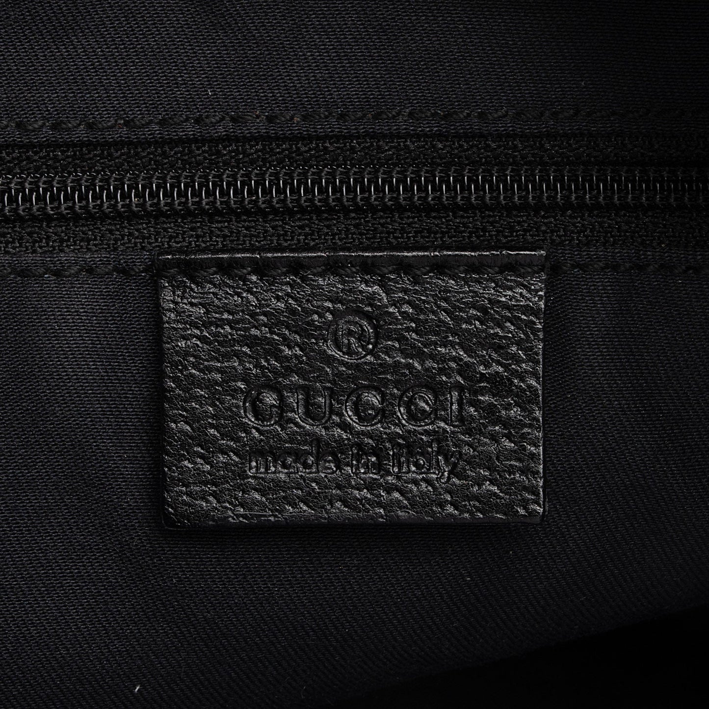 Gucci GG Canvas Small Shoulder Bag (SHF-ewDU0f)