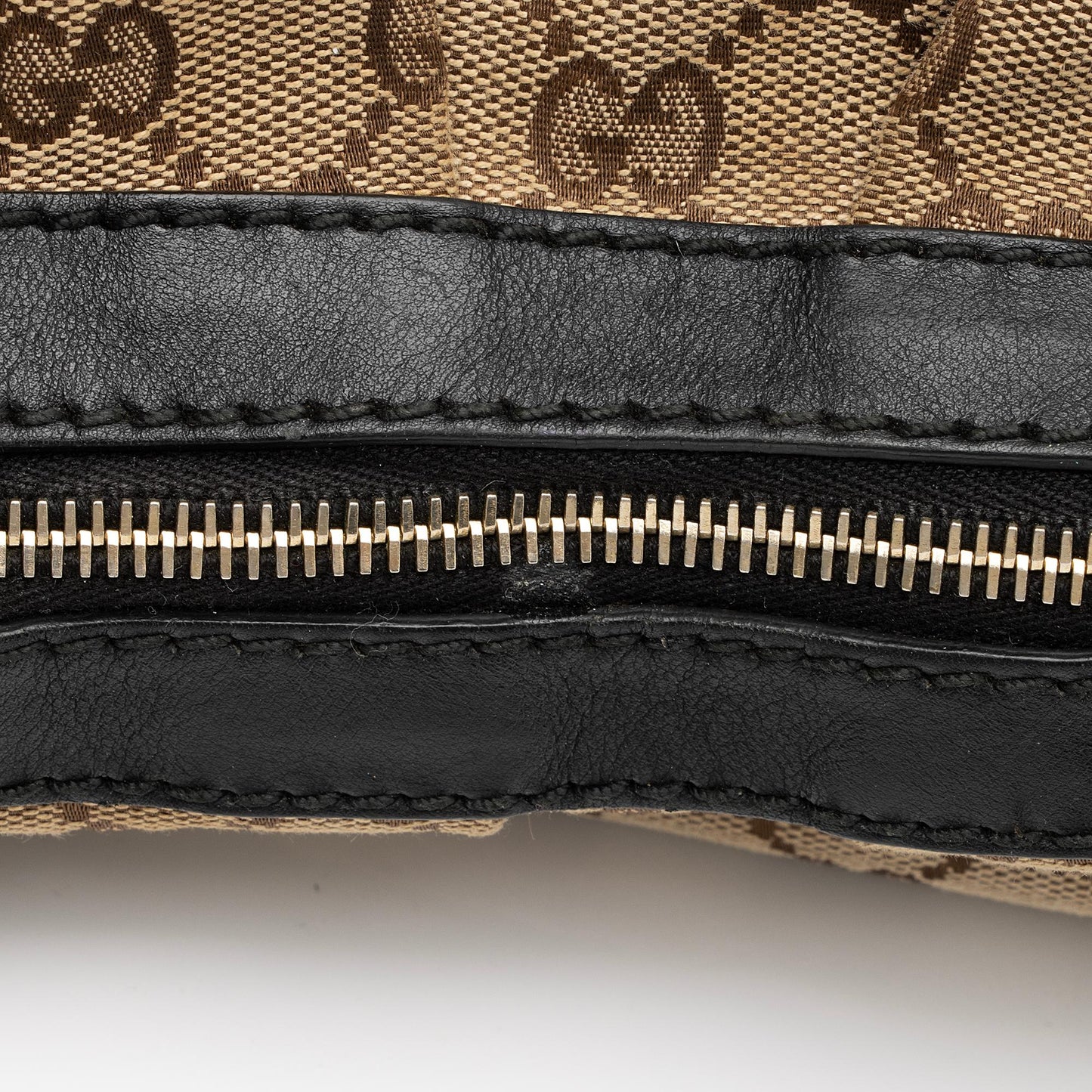 Gucci GG Canvas Sukey Hobo (SHF-23805)