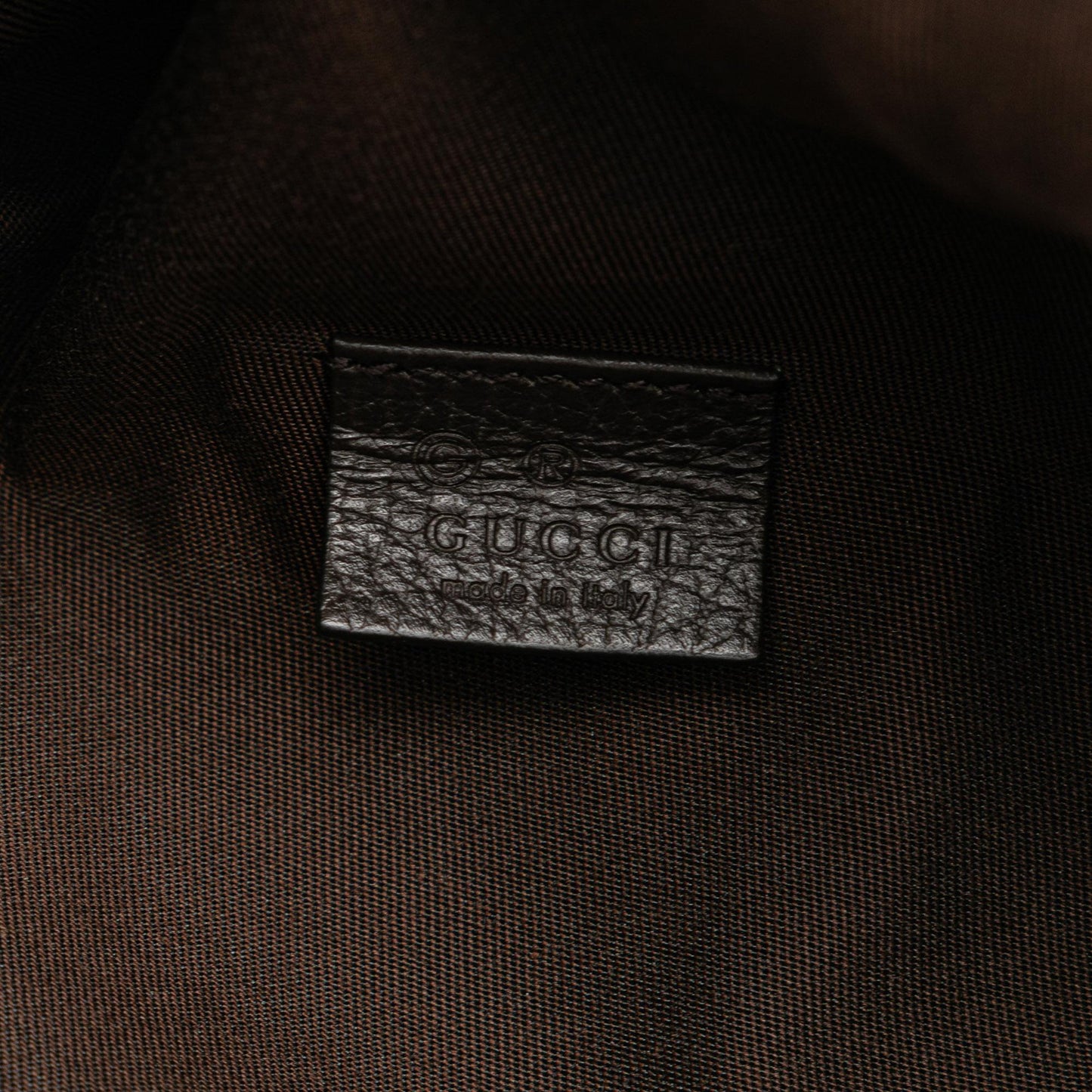 Gucci GG Canvas Waist Pouch (SHG-weuTOB)