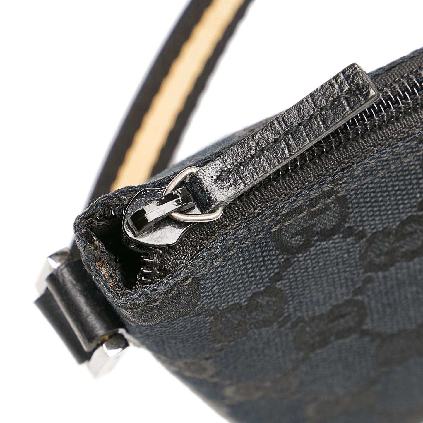Gucci GG Canvas Web Boat Baguette (SHG-30597)