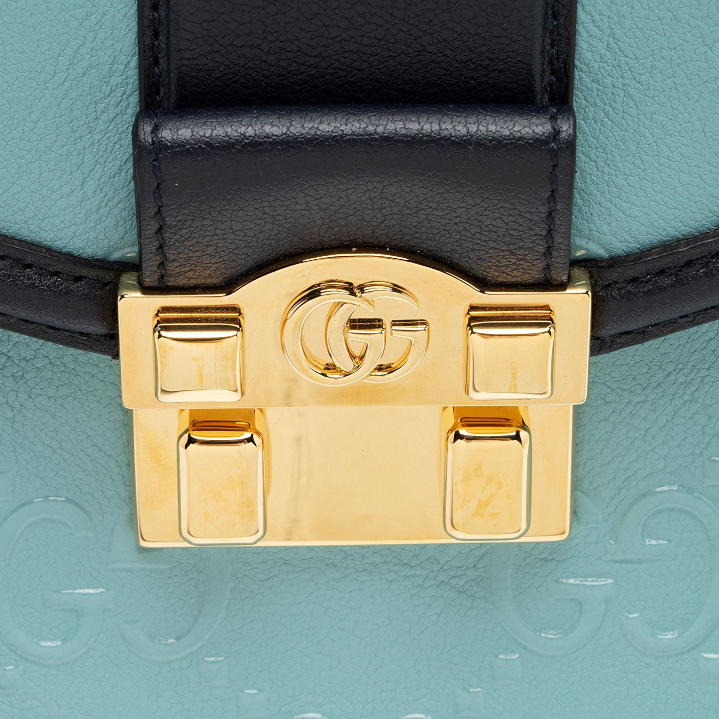 Gucci GG Debossed Leather Small Top Handle (SHF-ur1BGP)