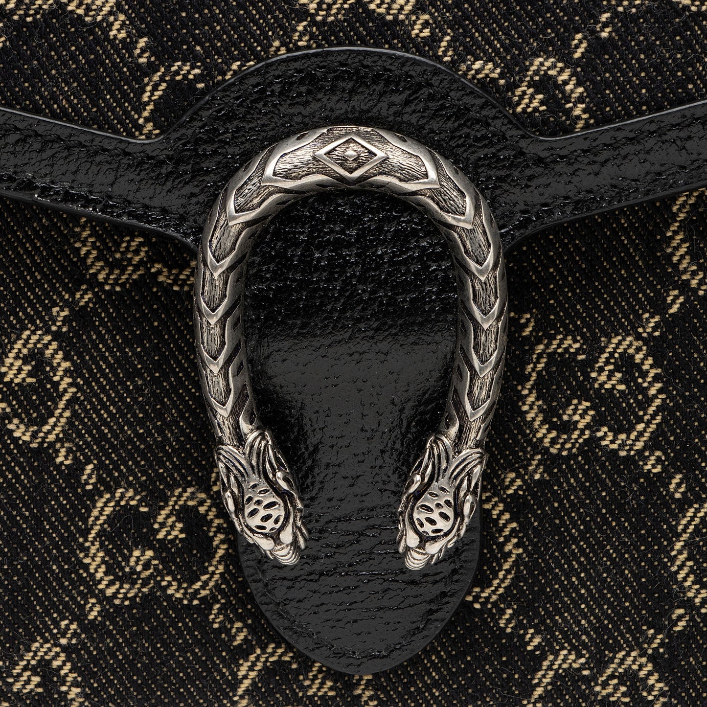 Gucci GG Denim Dionysus Chain Wallet (SHF-Y4jnLT)