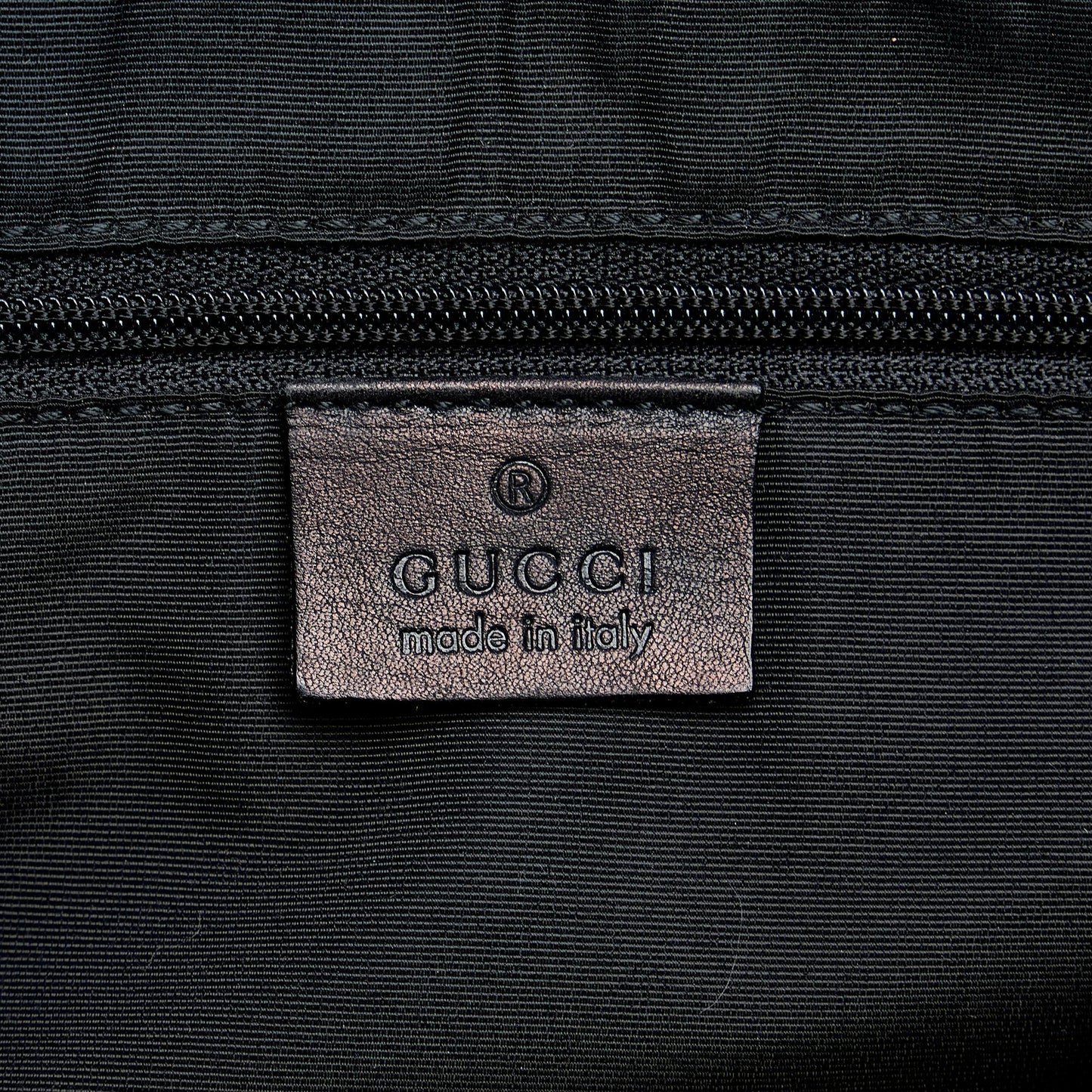 Gucci GG Denim Shoulder Bag (SHG-PBERuM)