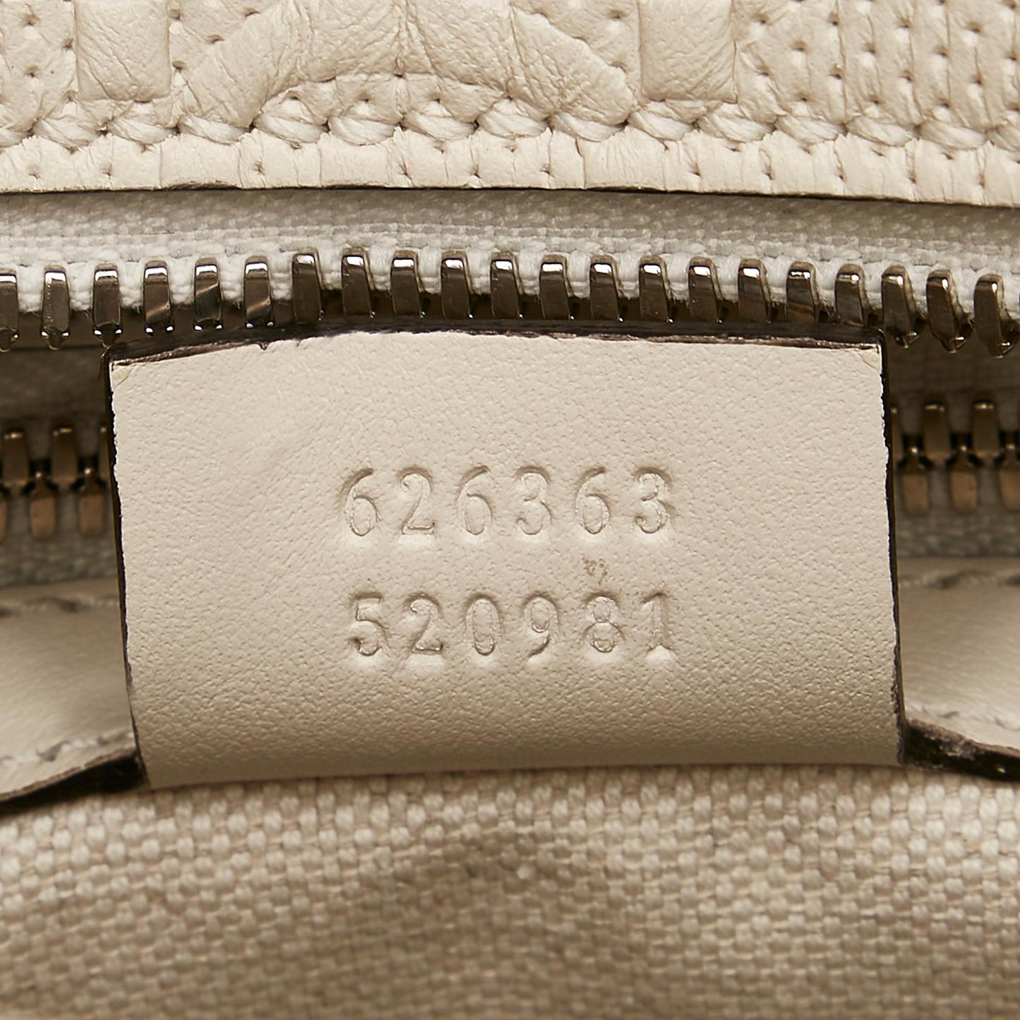 Gucci GG Embossed Perforated Square Bag (SHG-35081)