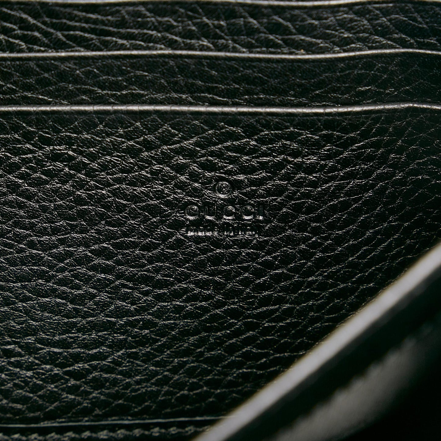 Gucci GG Marmont Leather Wallet on Chain (SHG-33733)