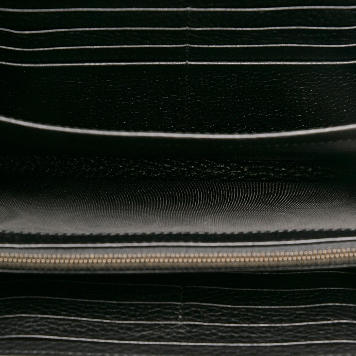 Gucci GG Marmont Leather Wallet on Chain (SHG-33733)