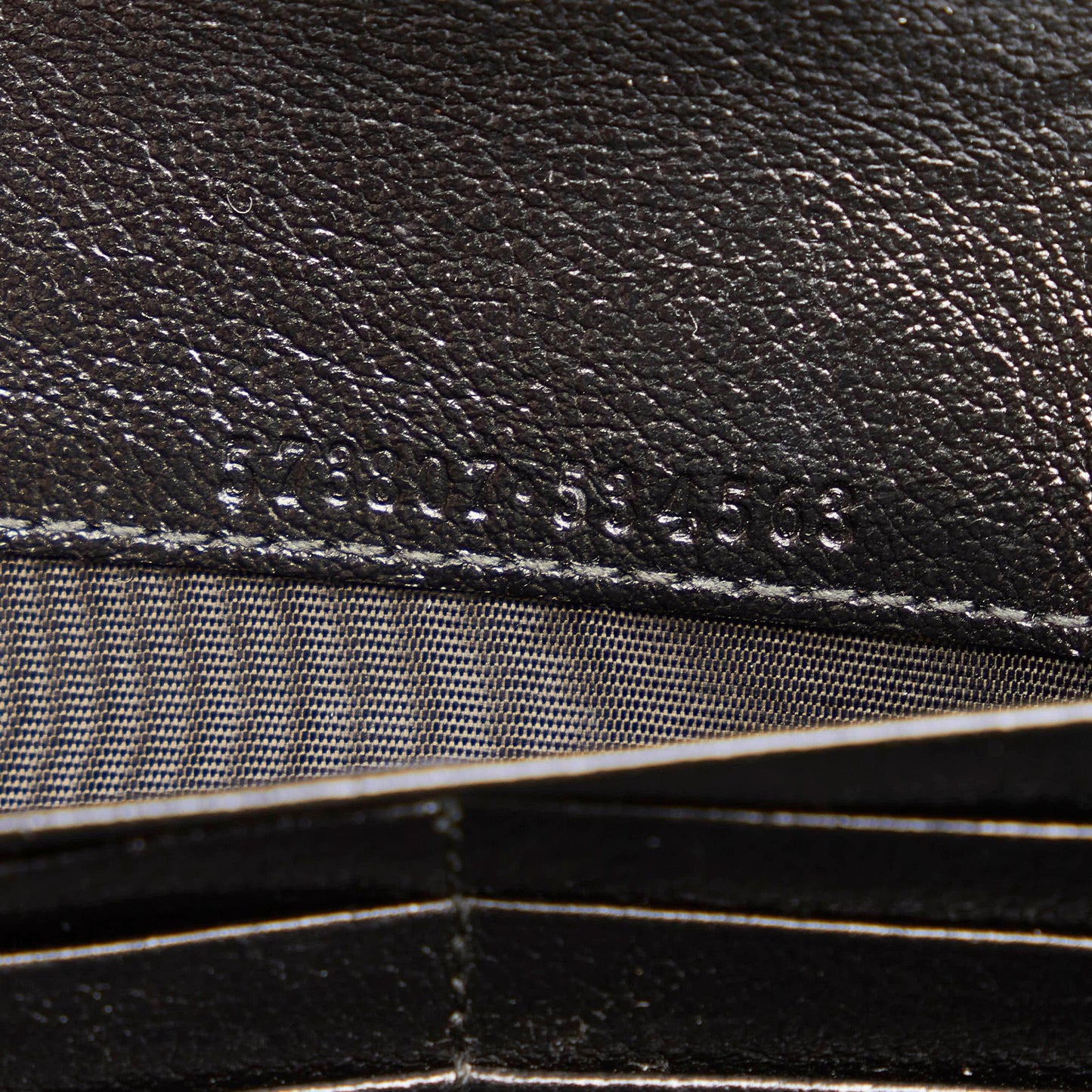 Gucci GG Marmont Leather Wallet on Chain (SHG-33741)